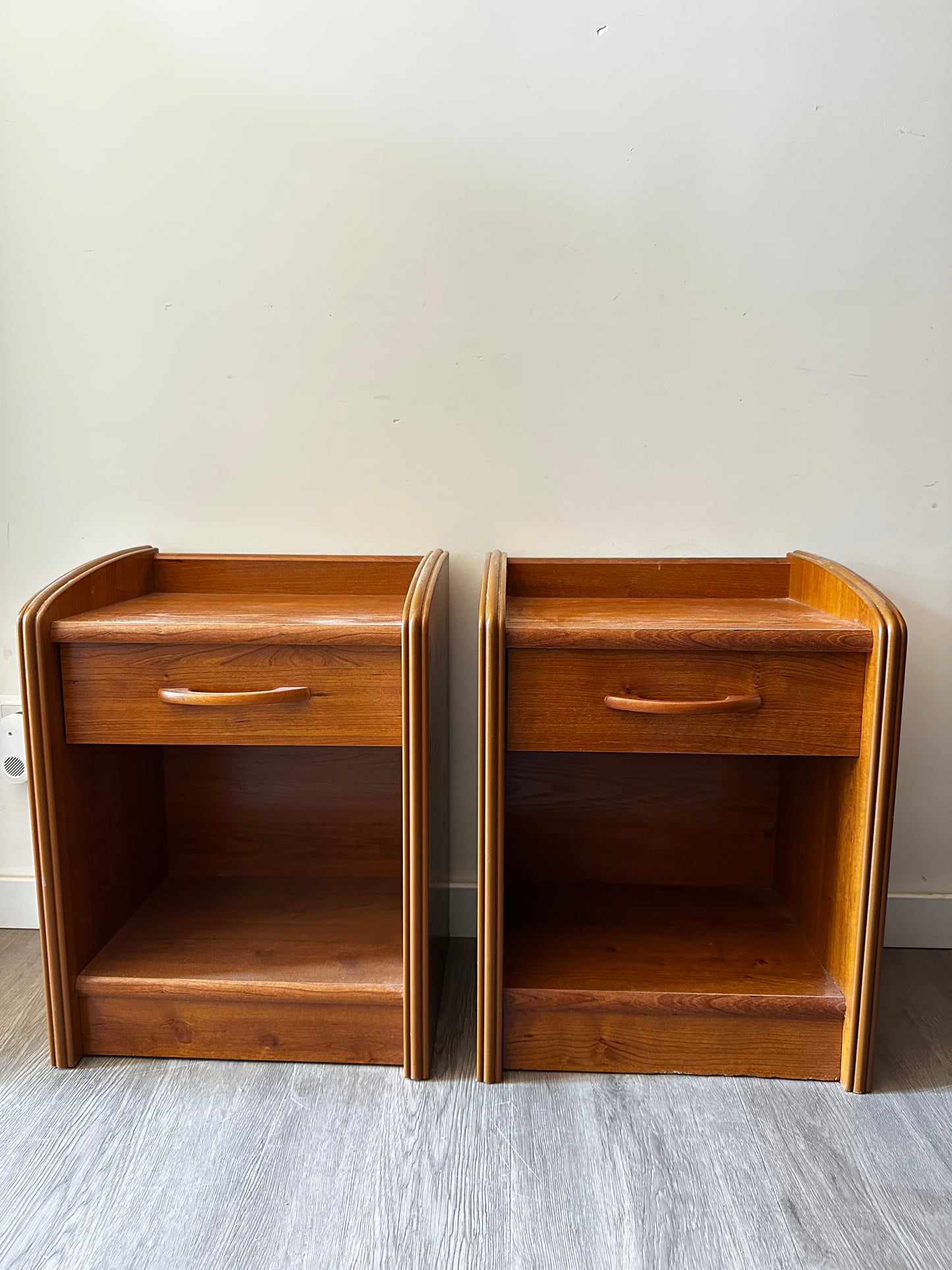 Set van 2 Scandinavisch design nachtkastjes