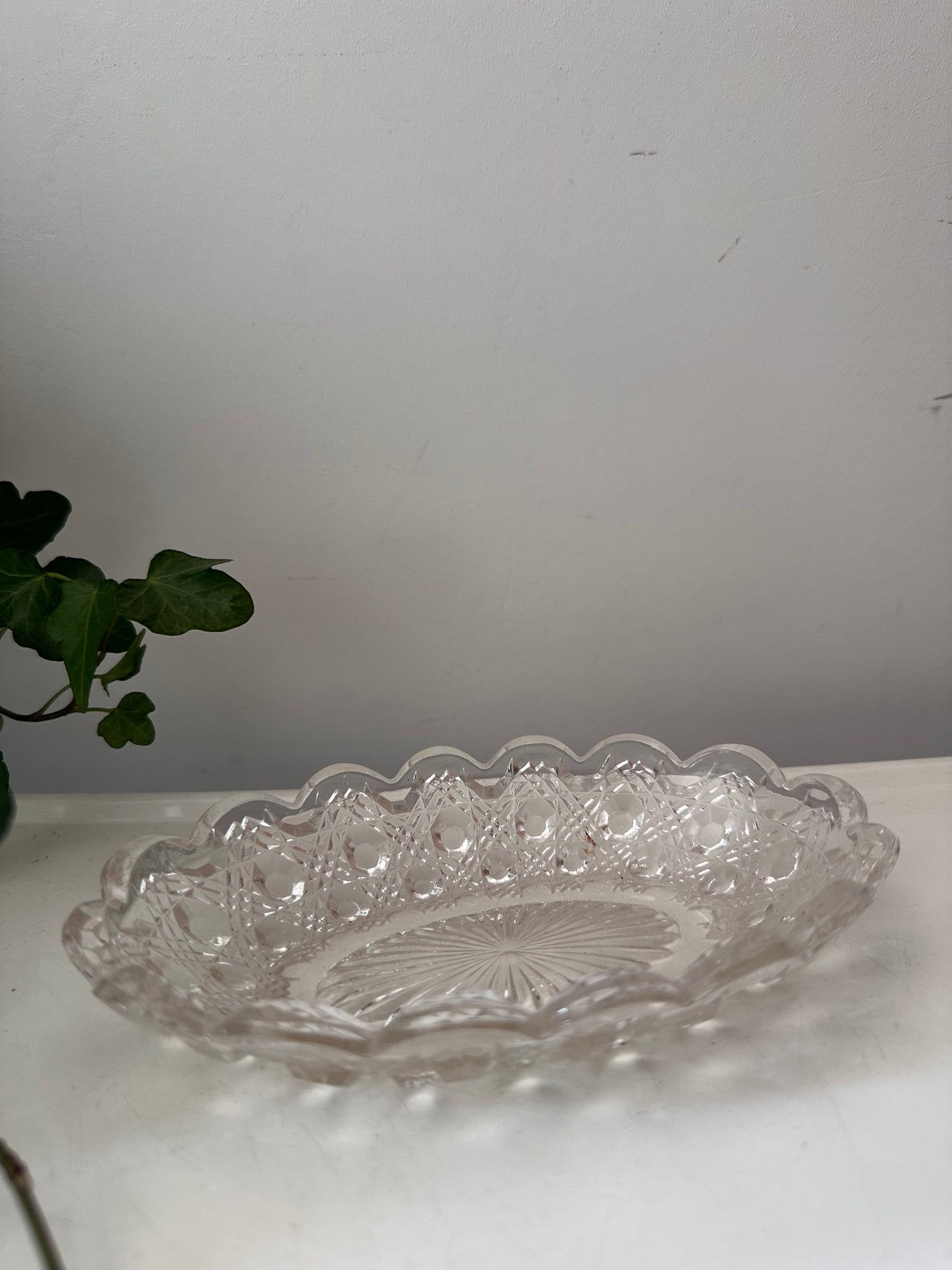 Glazen vintage schaaltje met schulprand