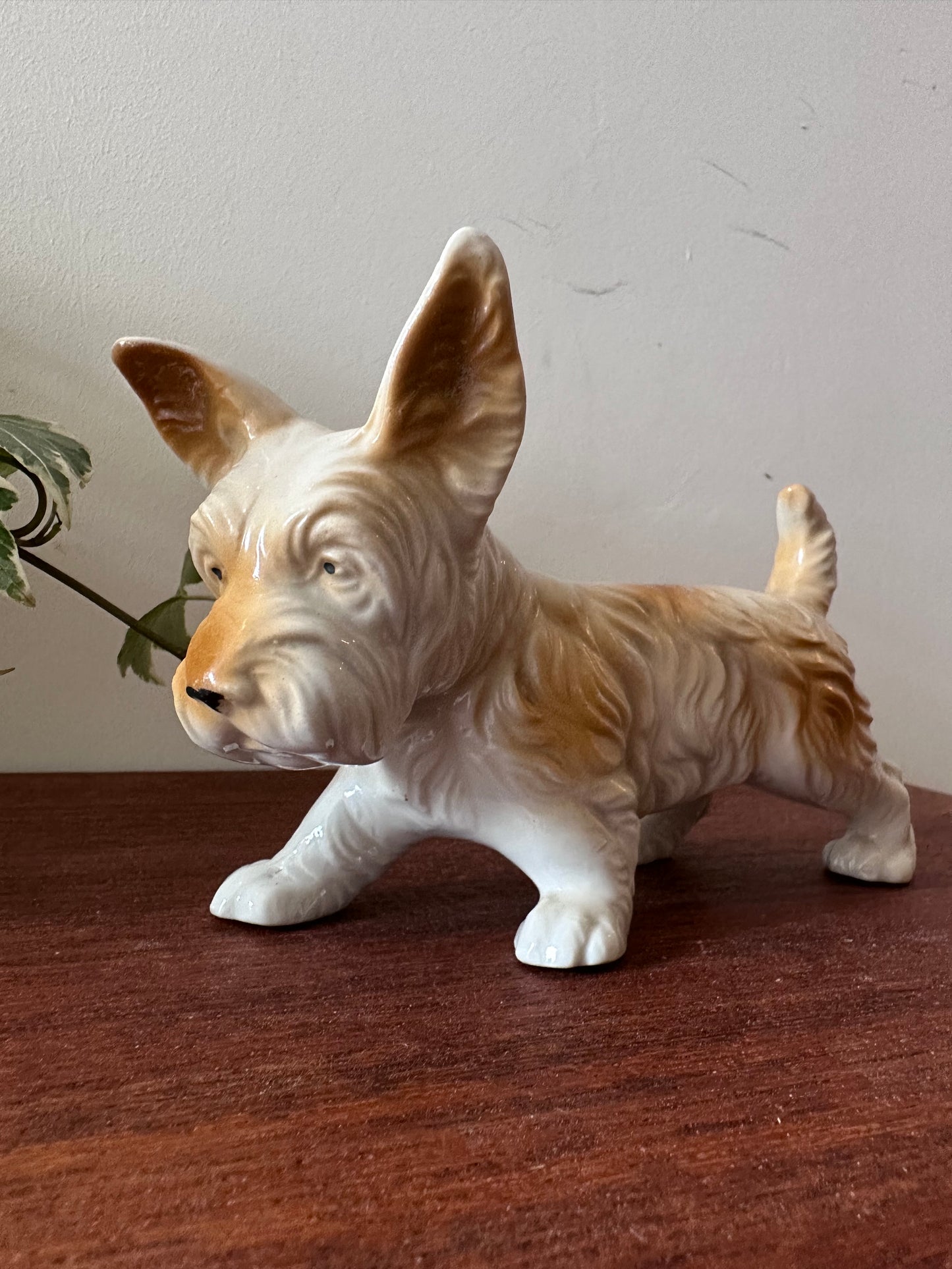 Hondje beeldje keramiek jaren 70