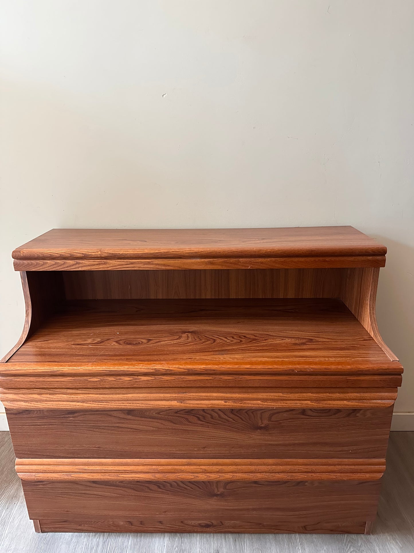 Mid Century lade kast Scandinavisch design