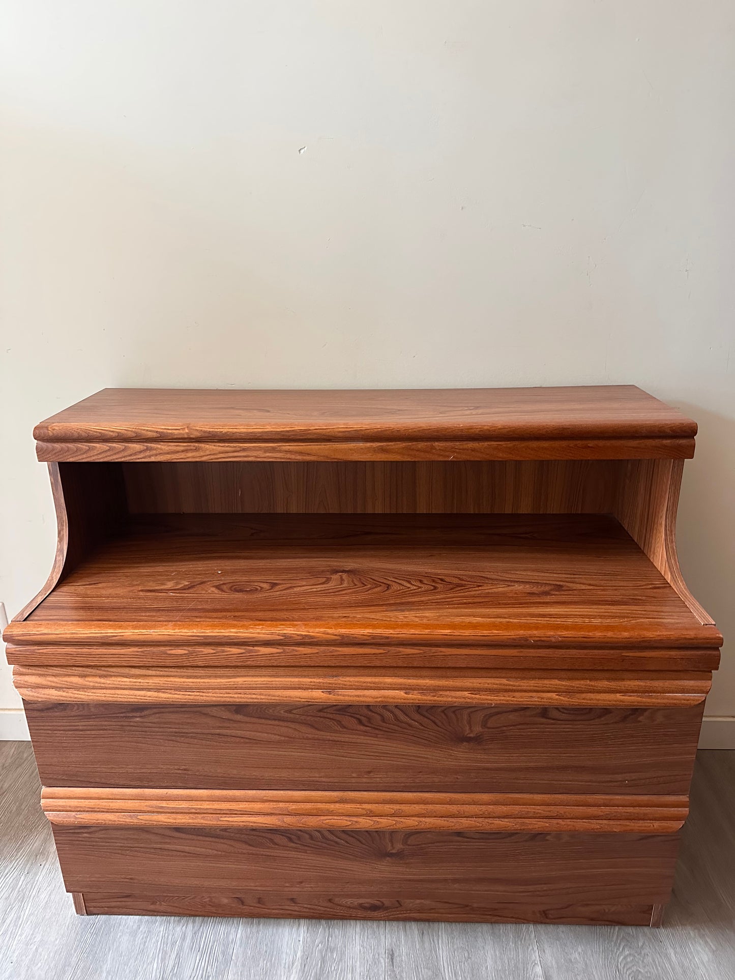 Mid Century lade kast Scandinavisch design