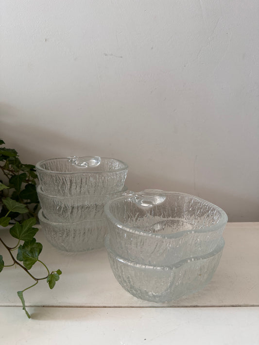 Set van 5 glazen schaaltjes in de vorm van een appel