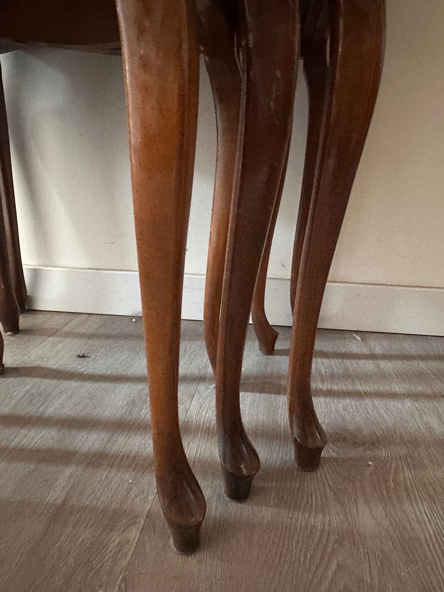 Nesting tables set van 3