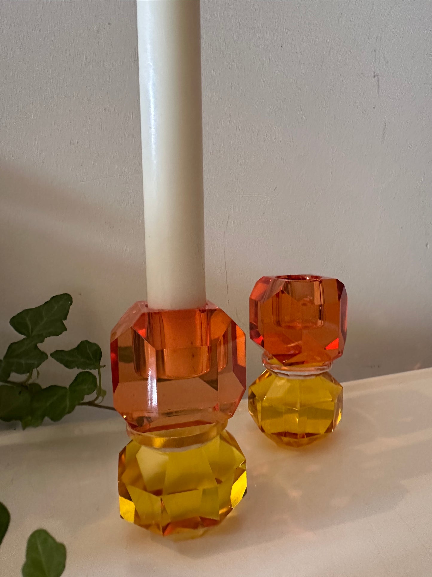 Glazen geel oranje kubus kandelaar jaren 80