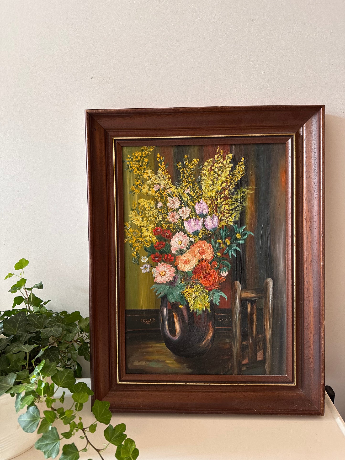 Vintage lijst met houten lijst en goudkleurige rand