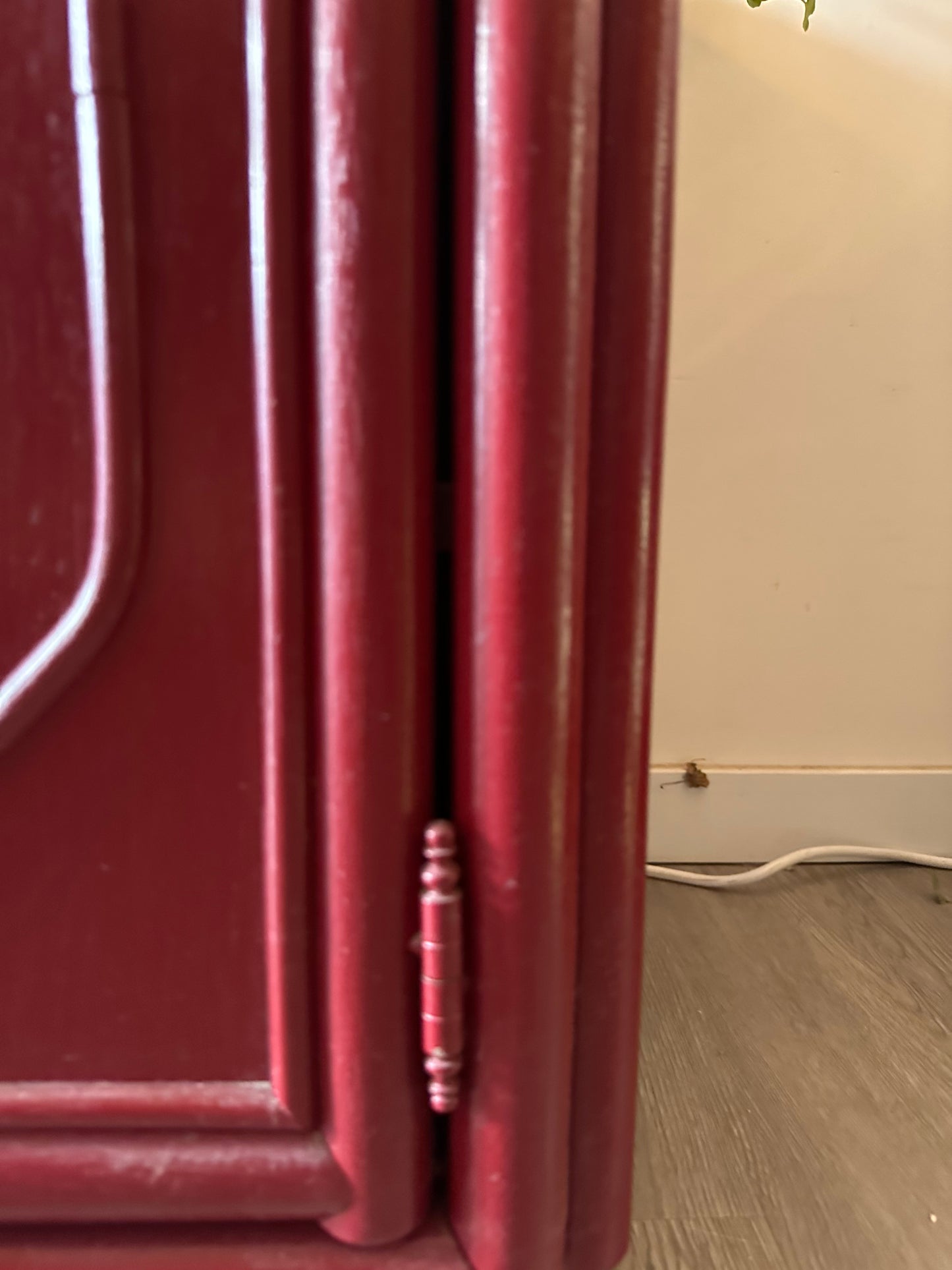 Bordeaux rood kastje jaren 70