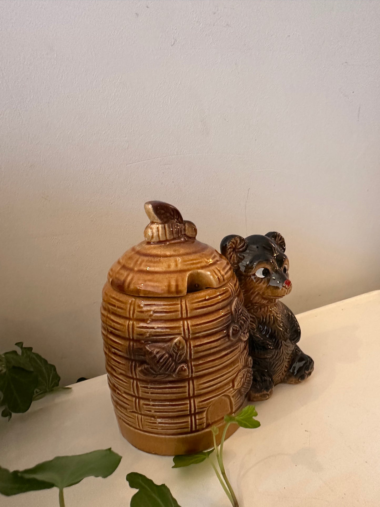 Honingpot met beertje keramiek