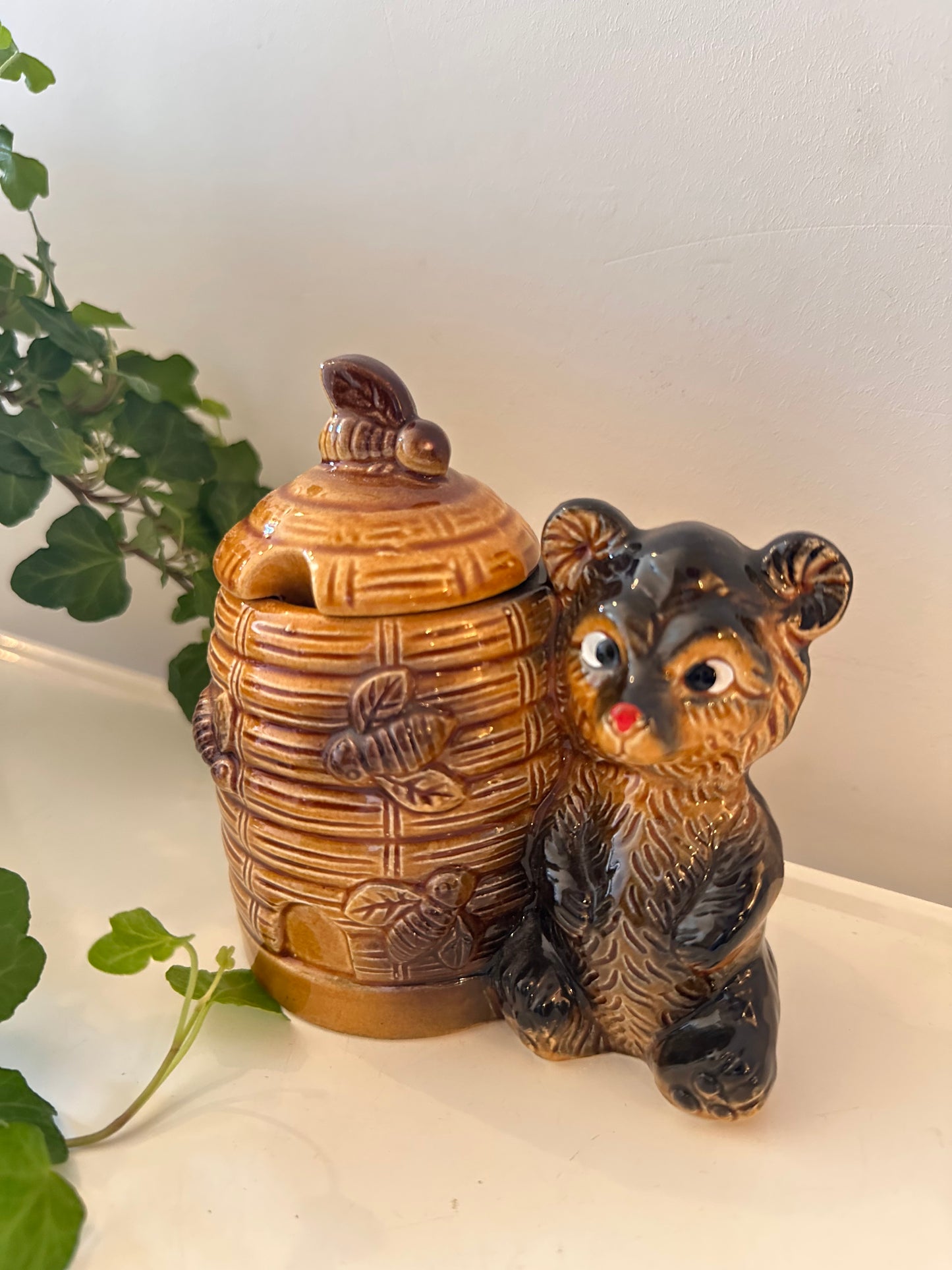 Honingpot met beertje keramiek