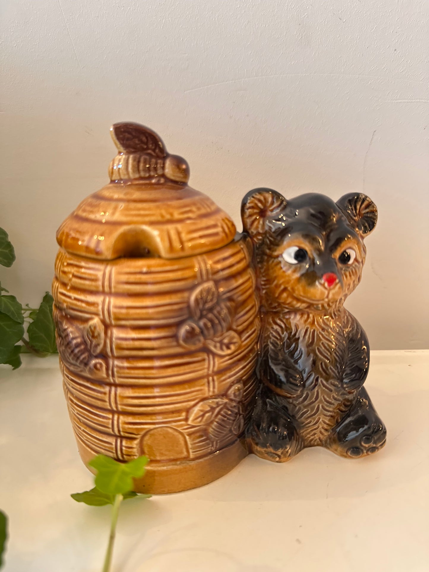 Honingpot met beertje keramiek
