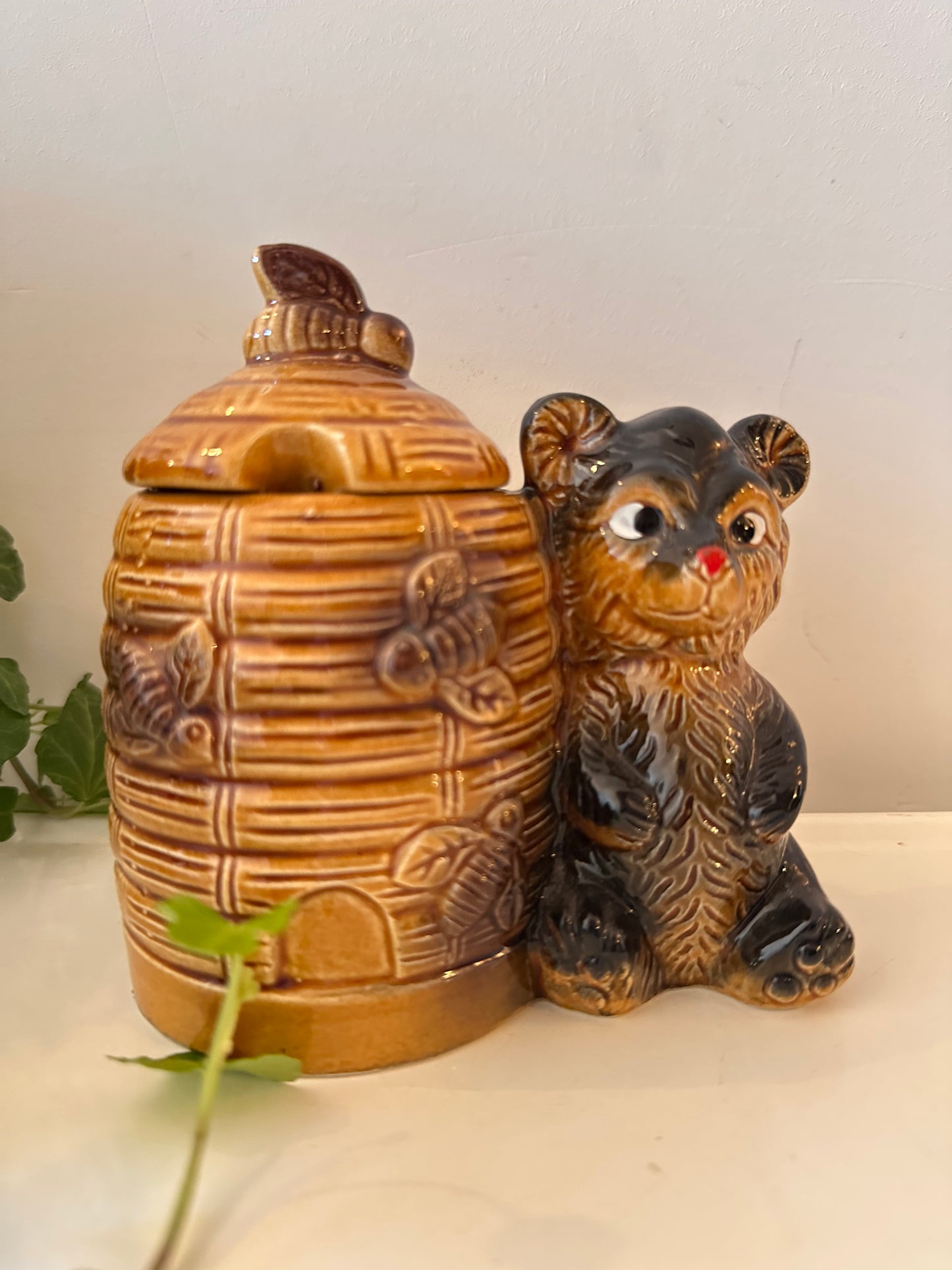 Honingpot met beertje keramiek