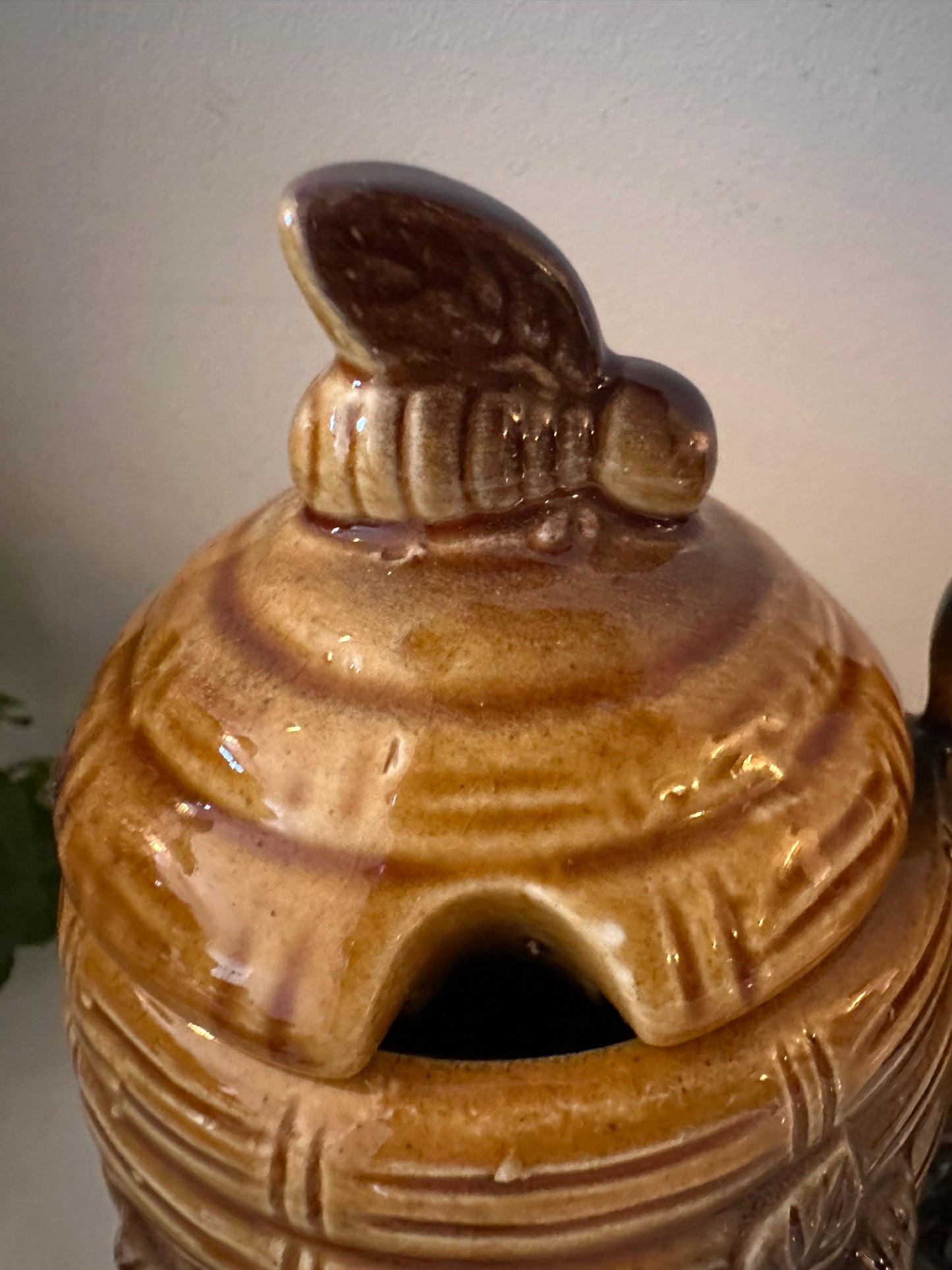 Honingpot met beertje keramiek
