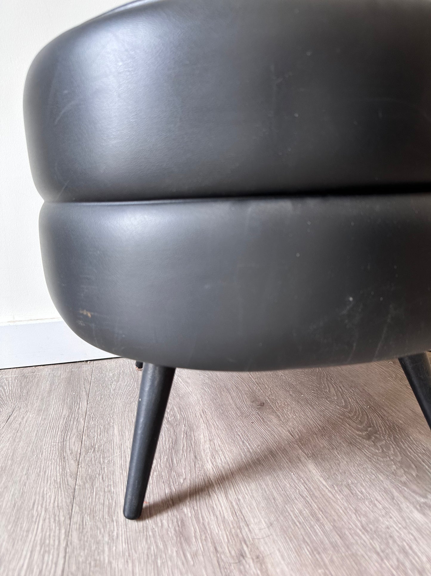 Zwart poef jaren ‘70