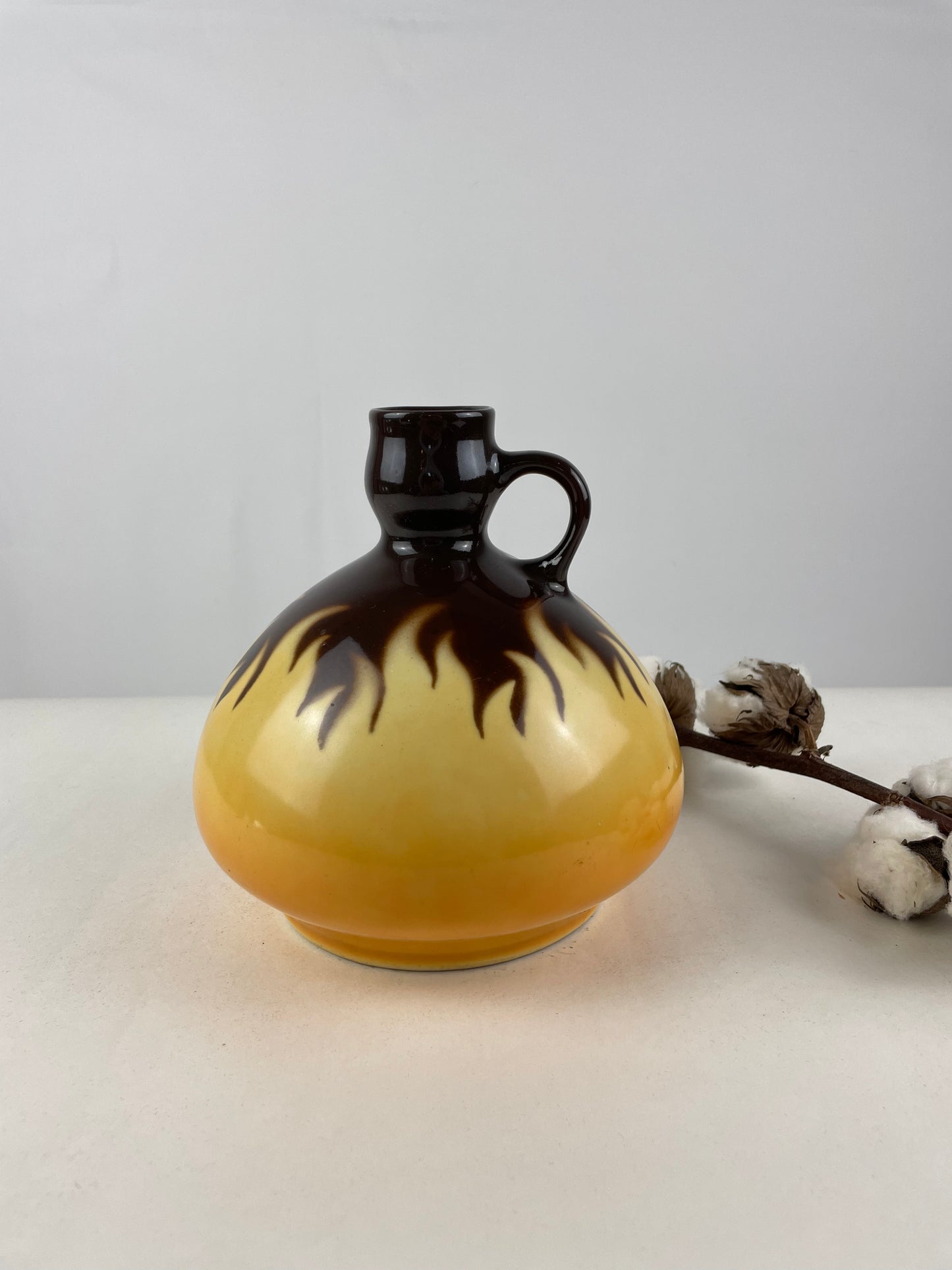 Vintage schenkkan Mosa keramiek