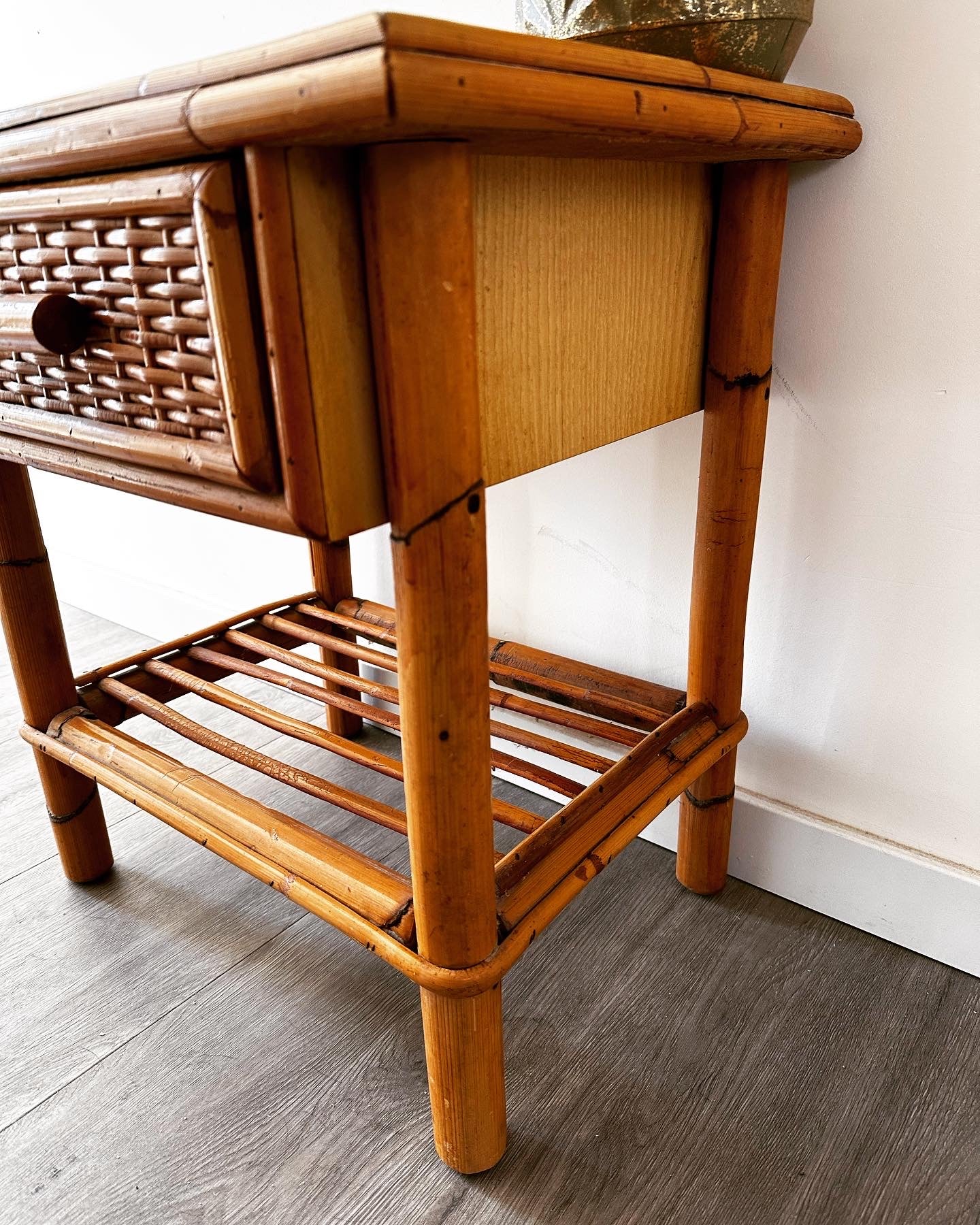 Vintage rotan bijzettafel