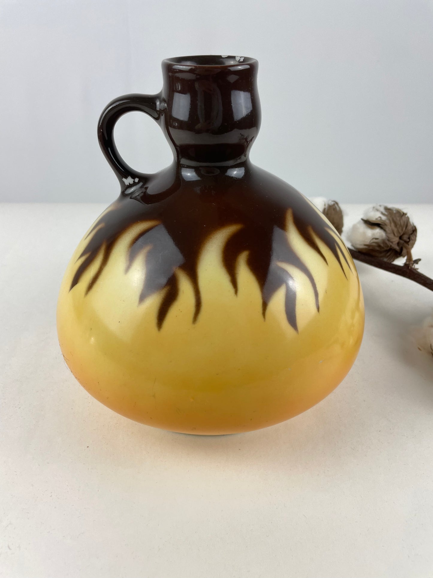 Vintage schenkkan Mosa keramiek