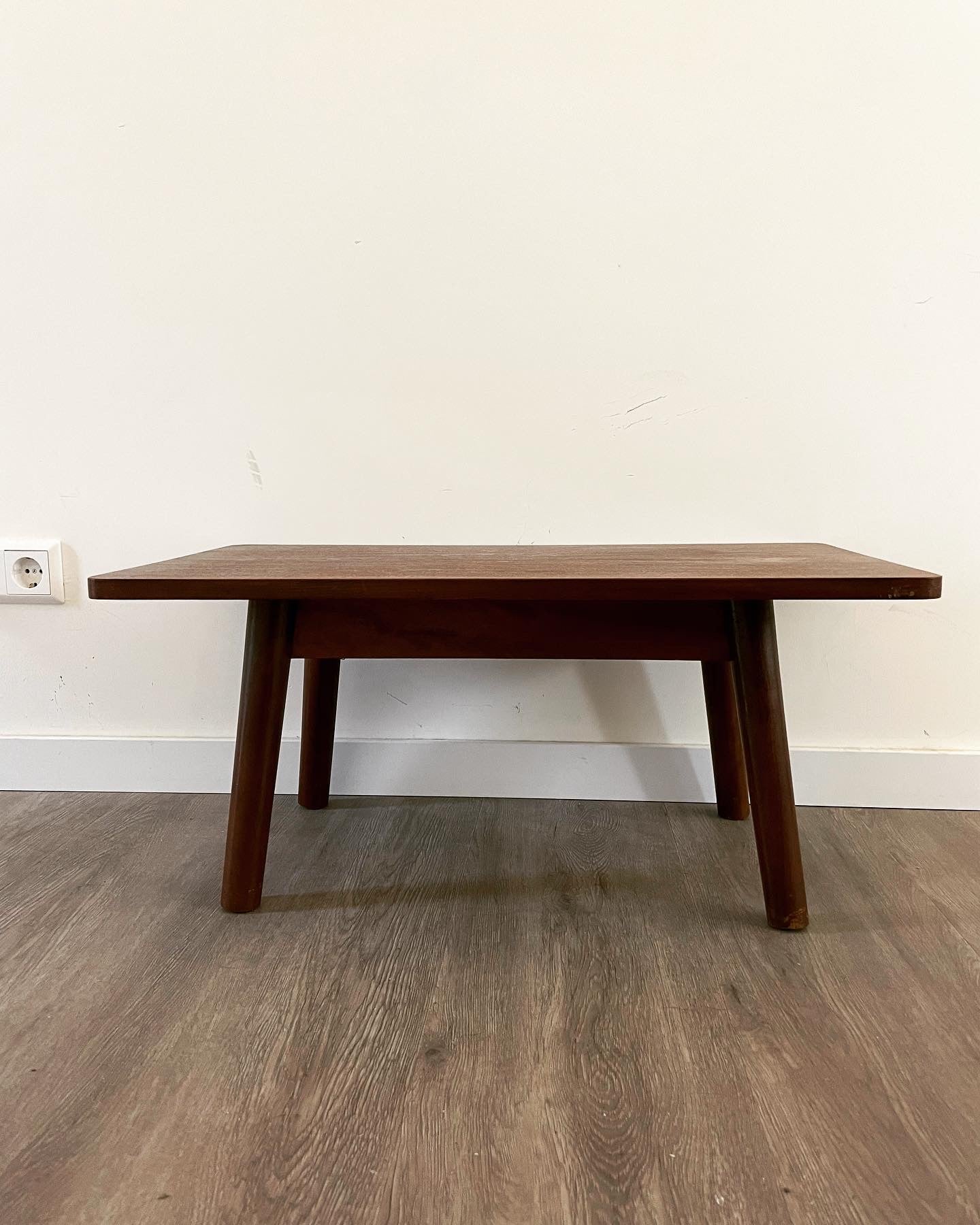 Vintage houten bijzettafel