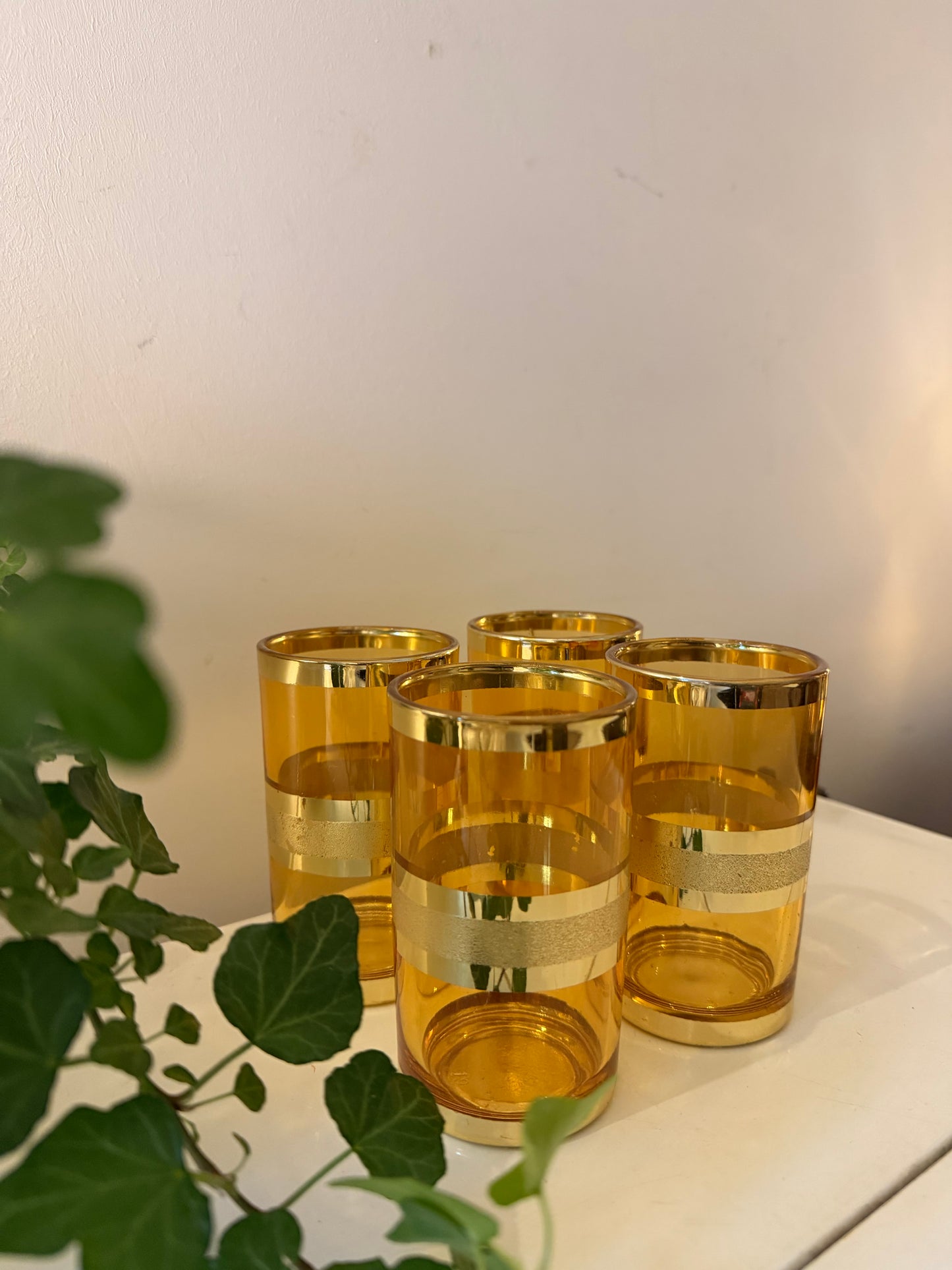 Set van 4 Amberkleurige glazen met goudbad