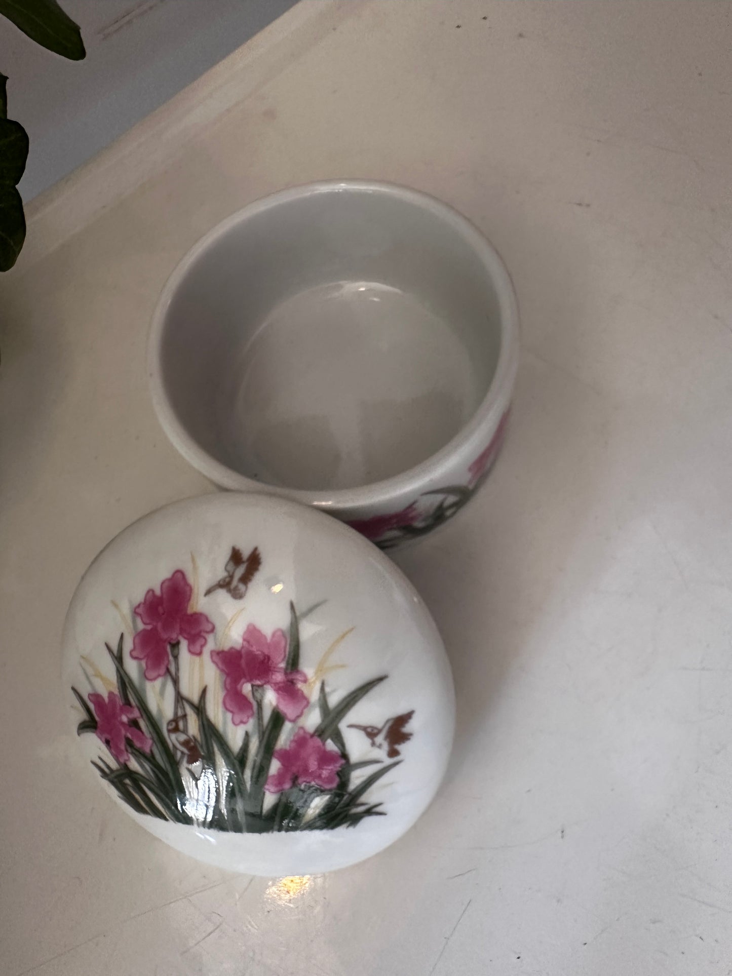 Porseleinen sieradendoosje