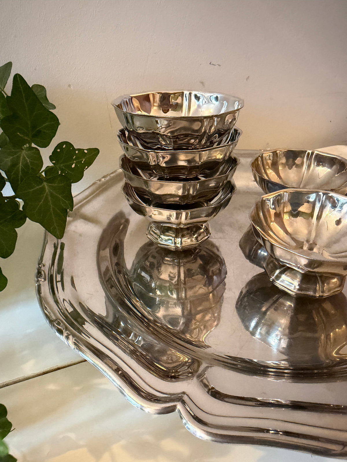 Set van 6 Chrome coupes en serveerschaal