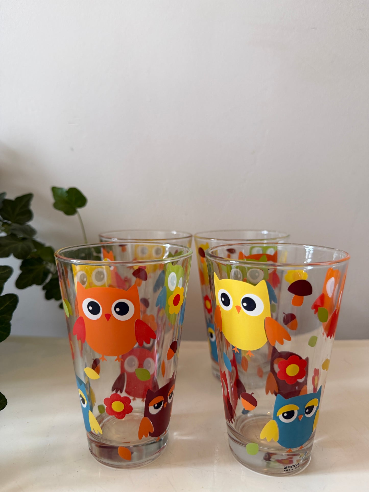 Set van 4 glazen met Uilenmotief