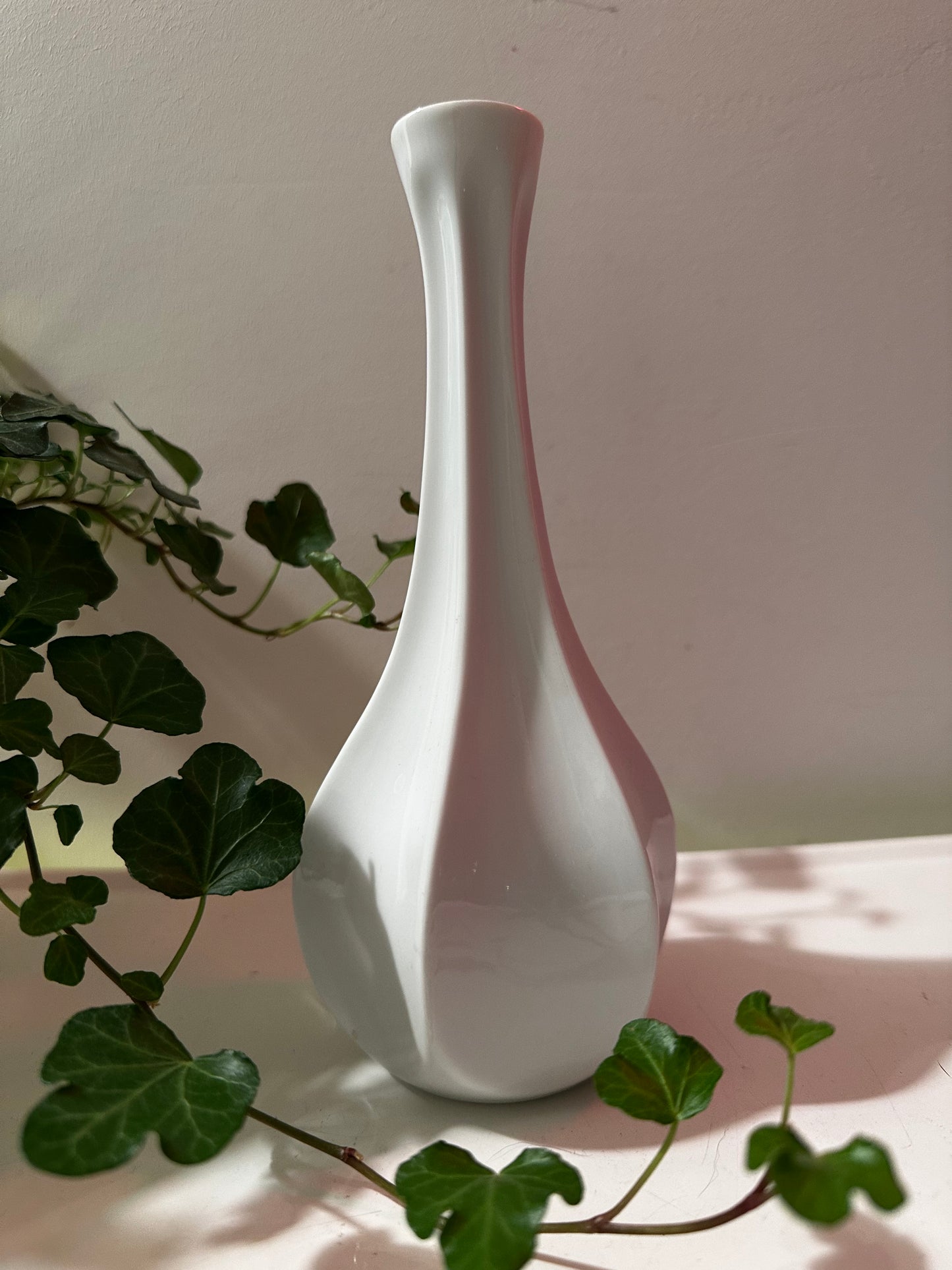 Porseleinen wit vaasje Gerold Bavaria