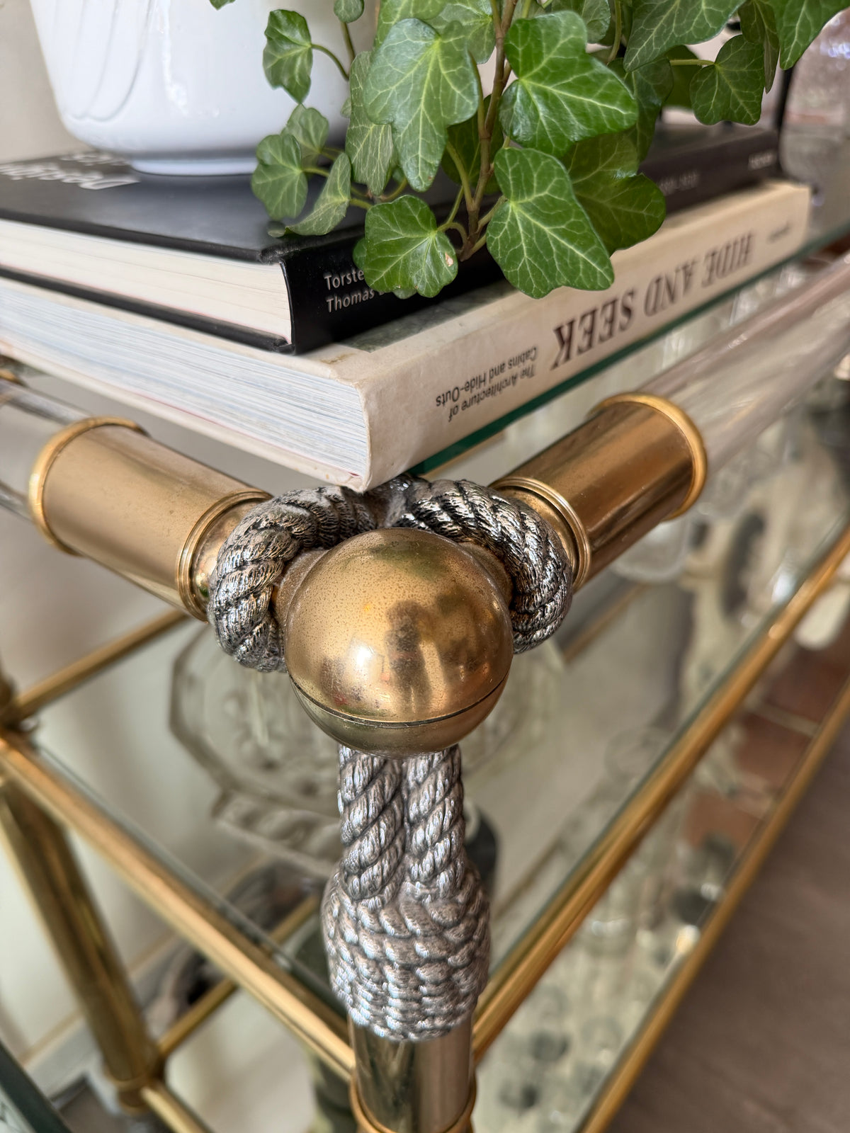 Hollywood Regency sidetable / bar console