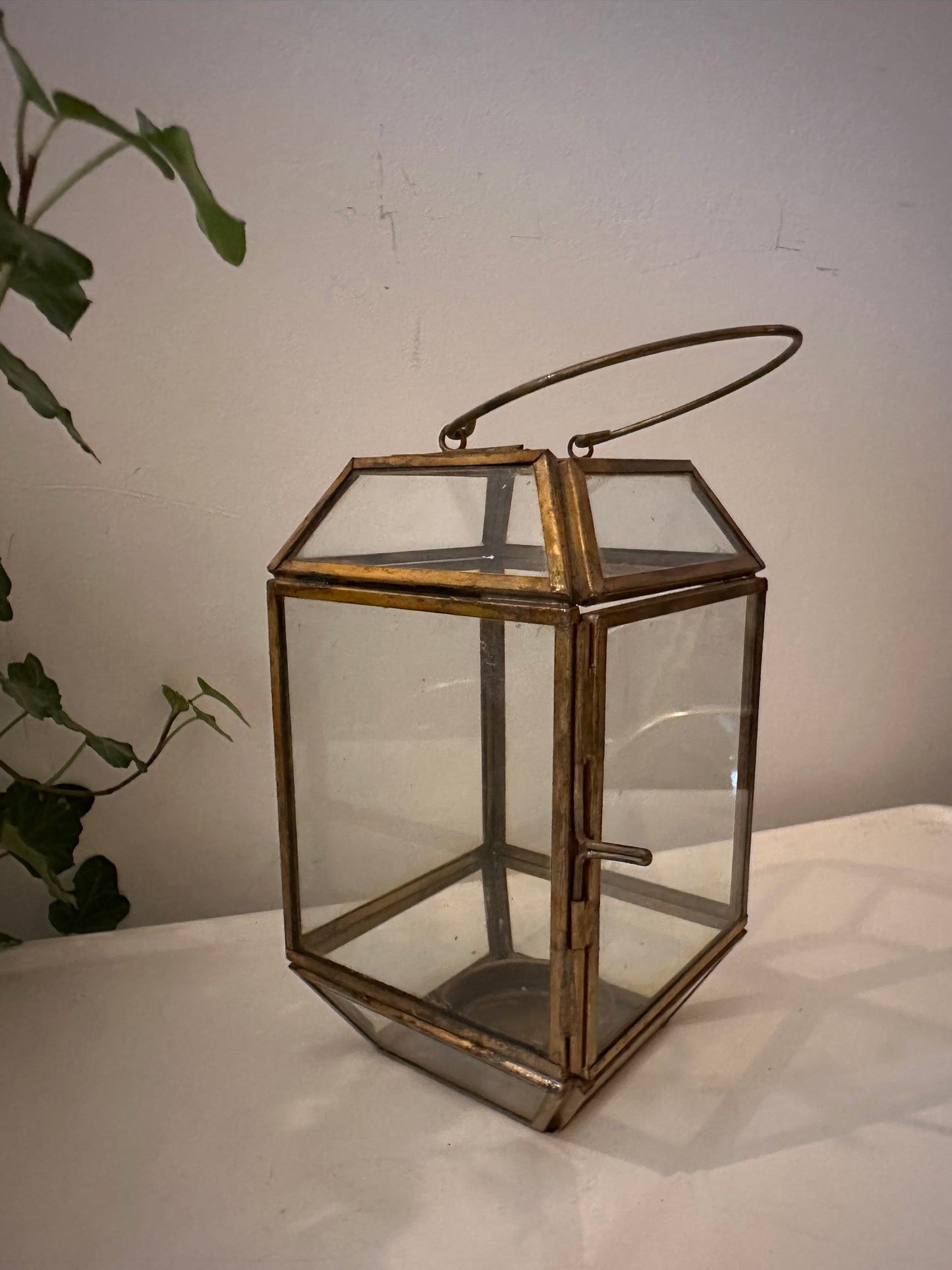 Messing met glazen lantaarn voor waxinelichtje