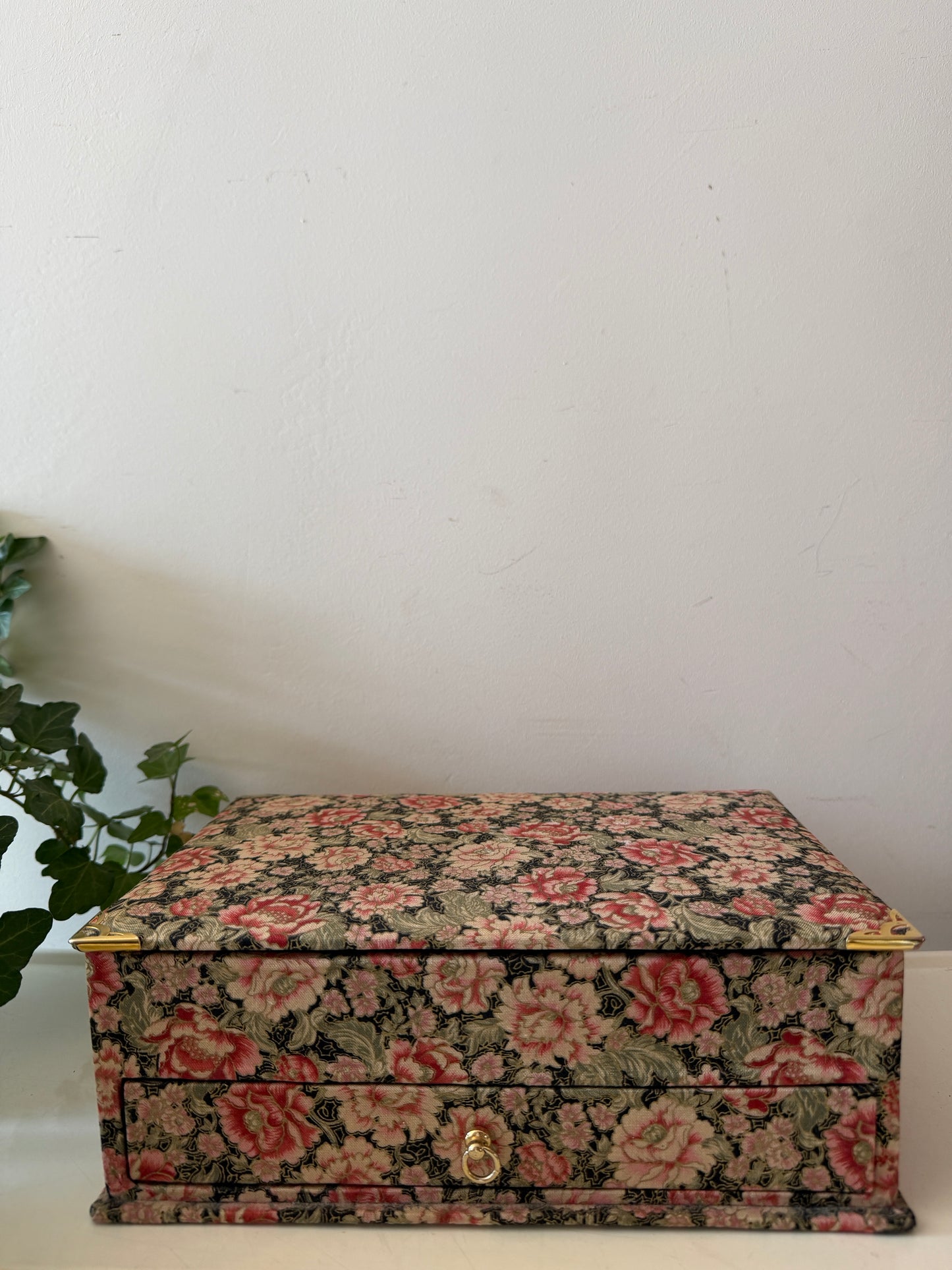 Sieradendoos met bloemenprint
