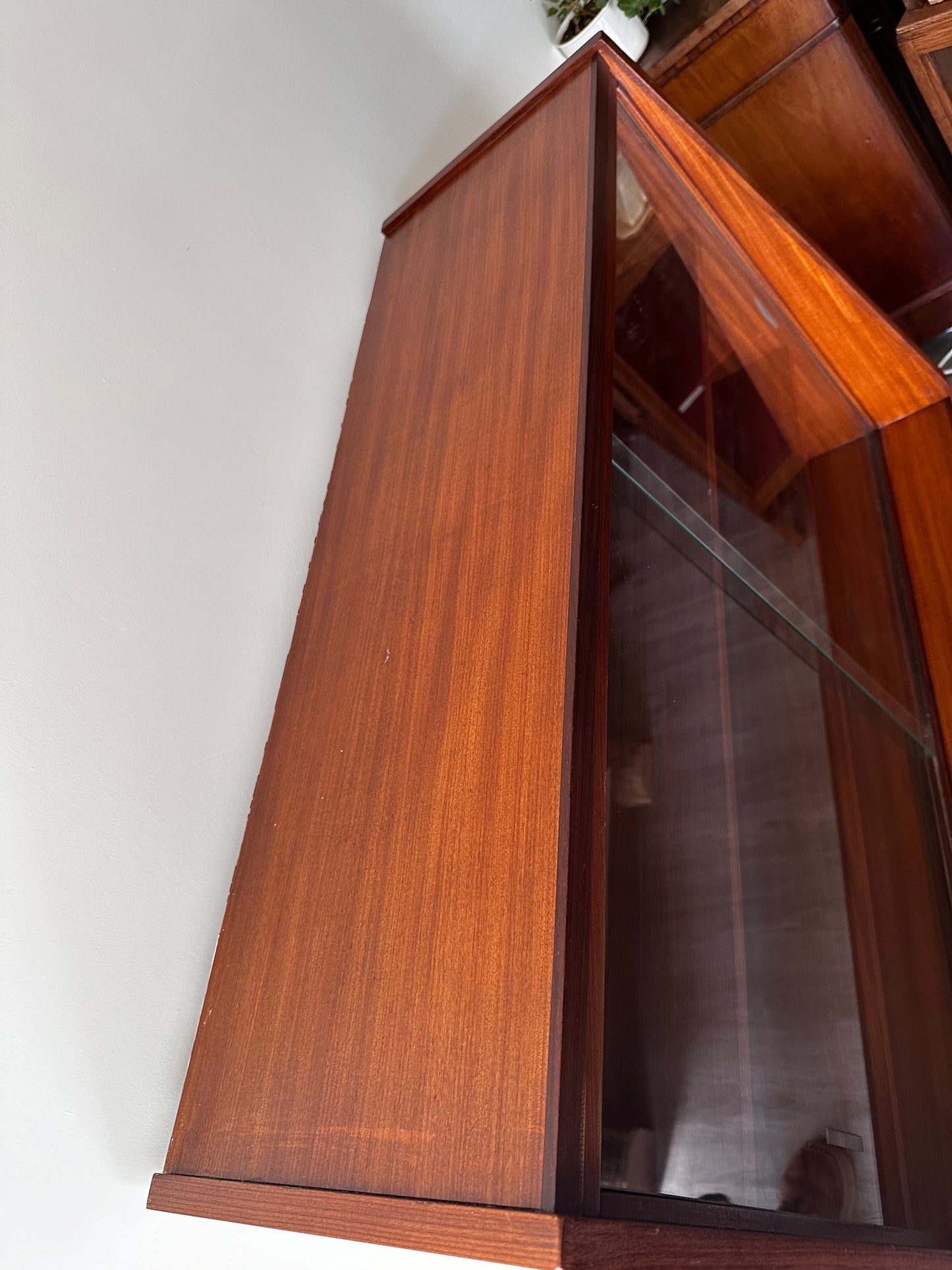 Mid Century High Board kast