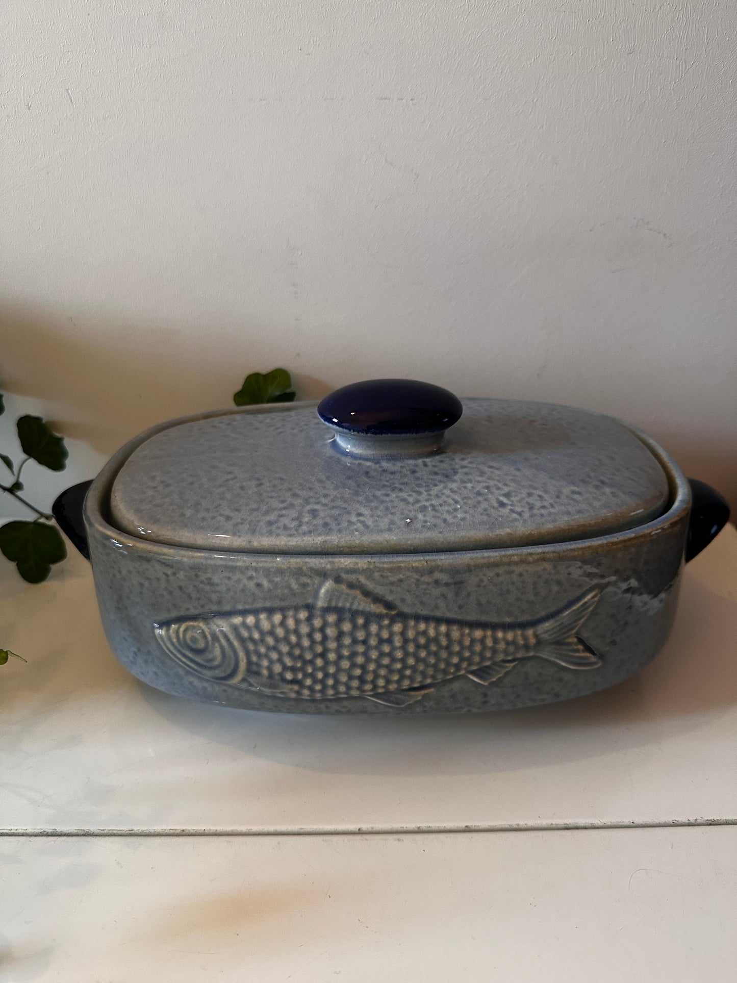 Keramieken terrine visterrine grijs blauw