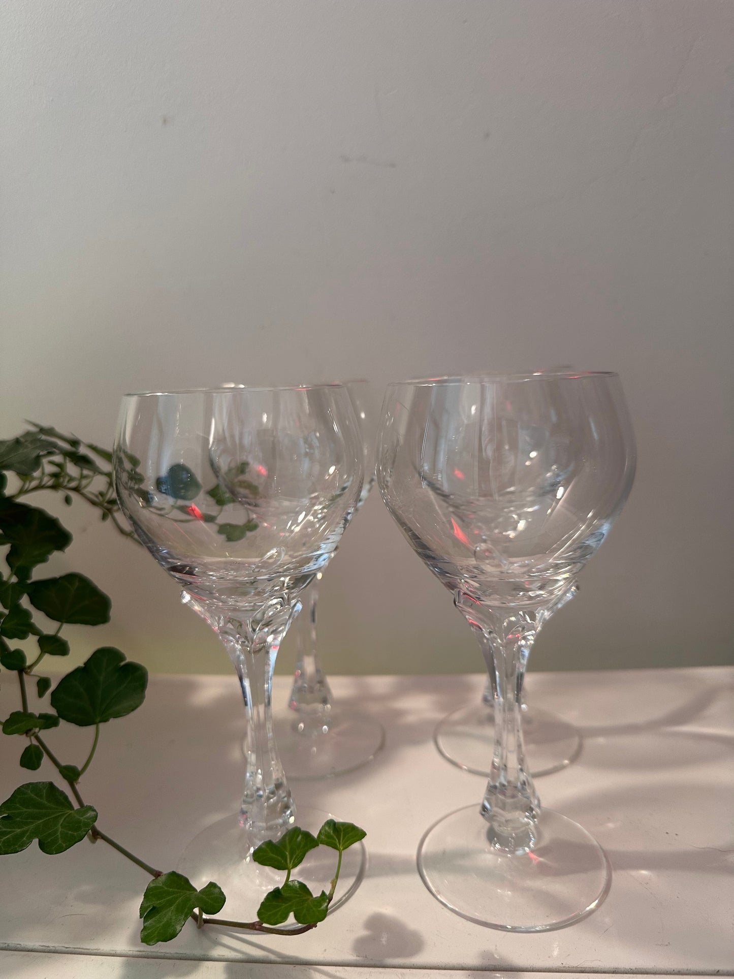 Set van 4 vintage kristallen wijnglazen