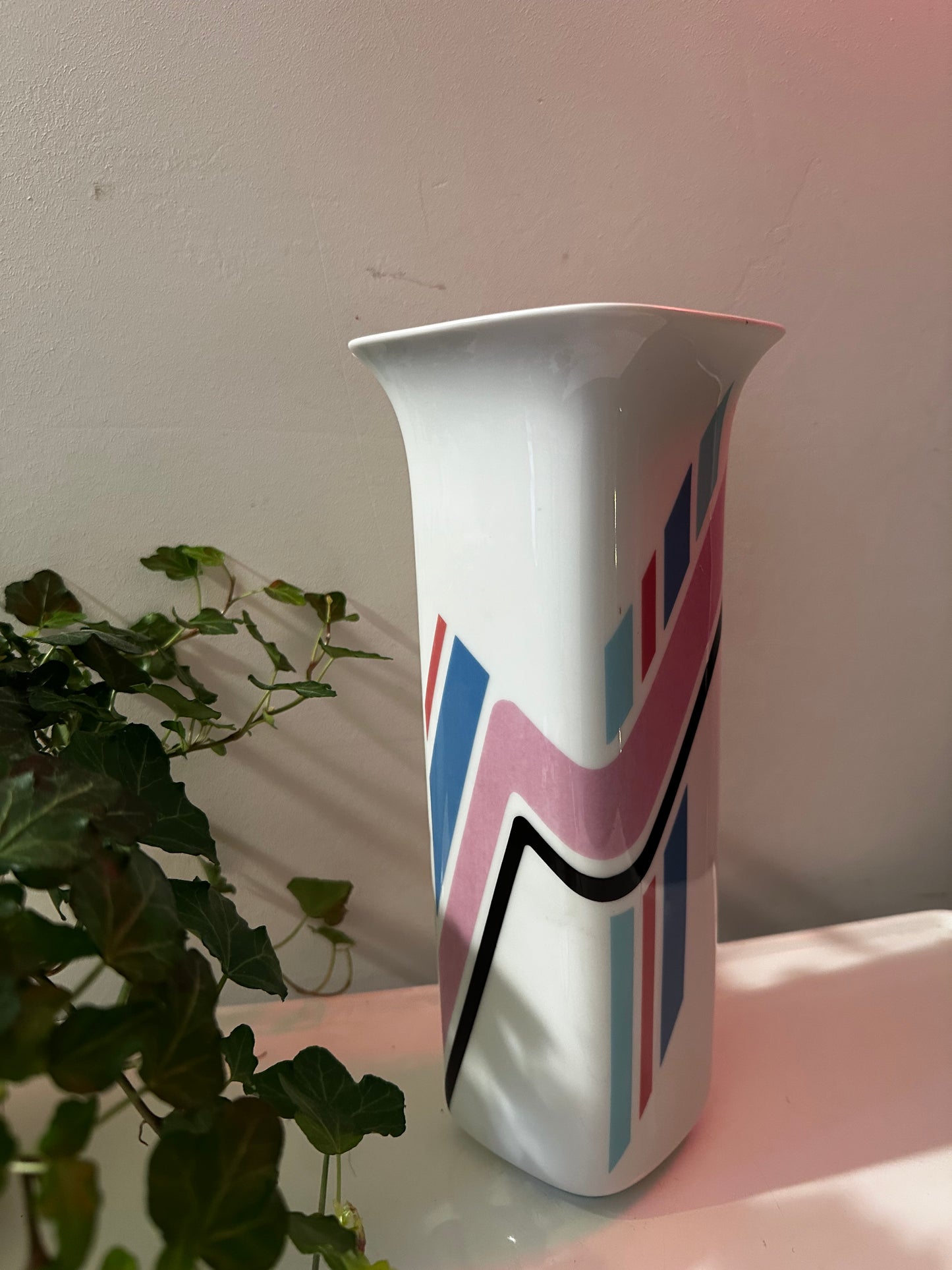 Porseleinen pop art jaren 80 vaas