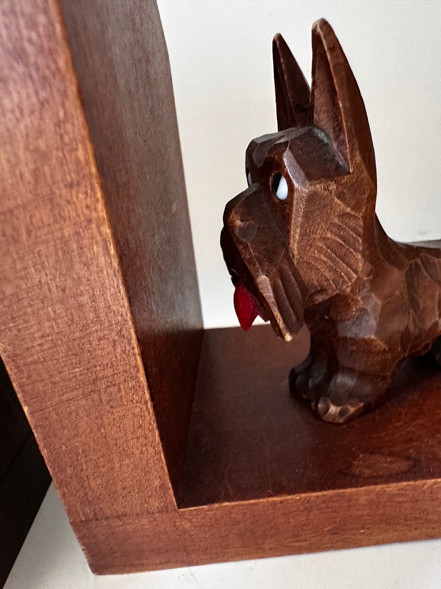 Boekensteunen met hondjes