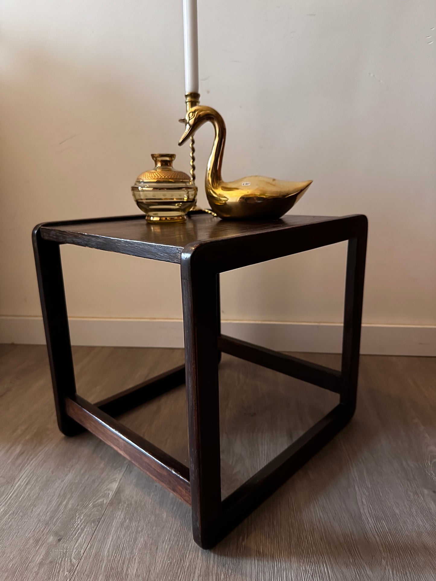 Deens design bijzettafeltje