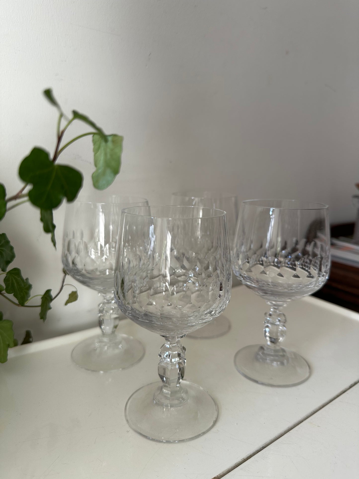 Set van 4 kristallen wijnglazen