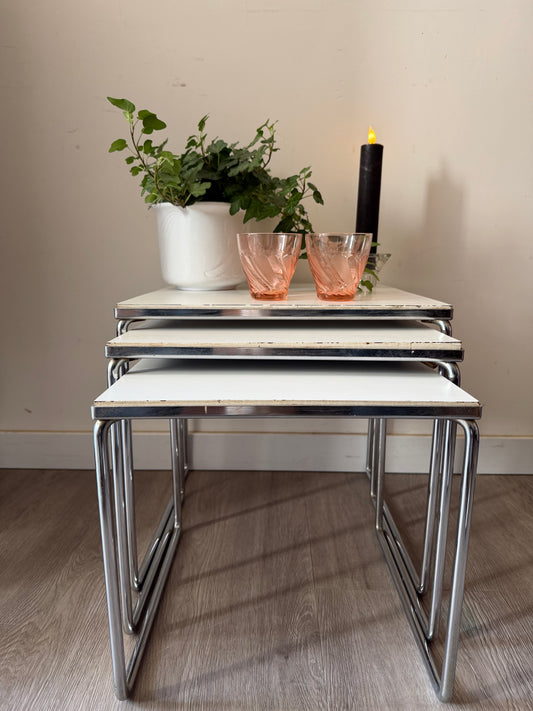 Mimi set Nestingtables chroom wit blad mid century