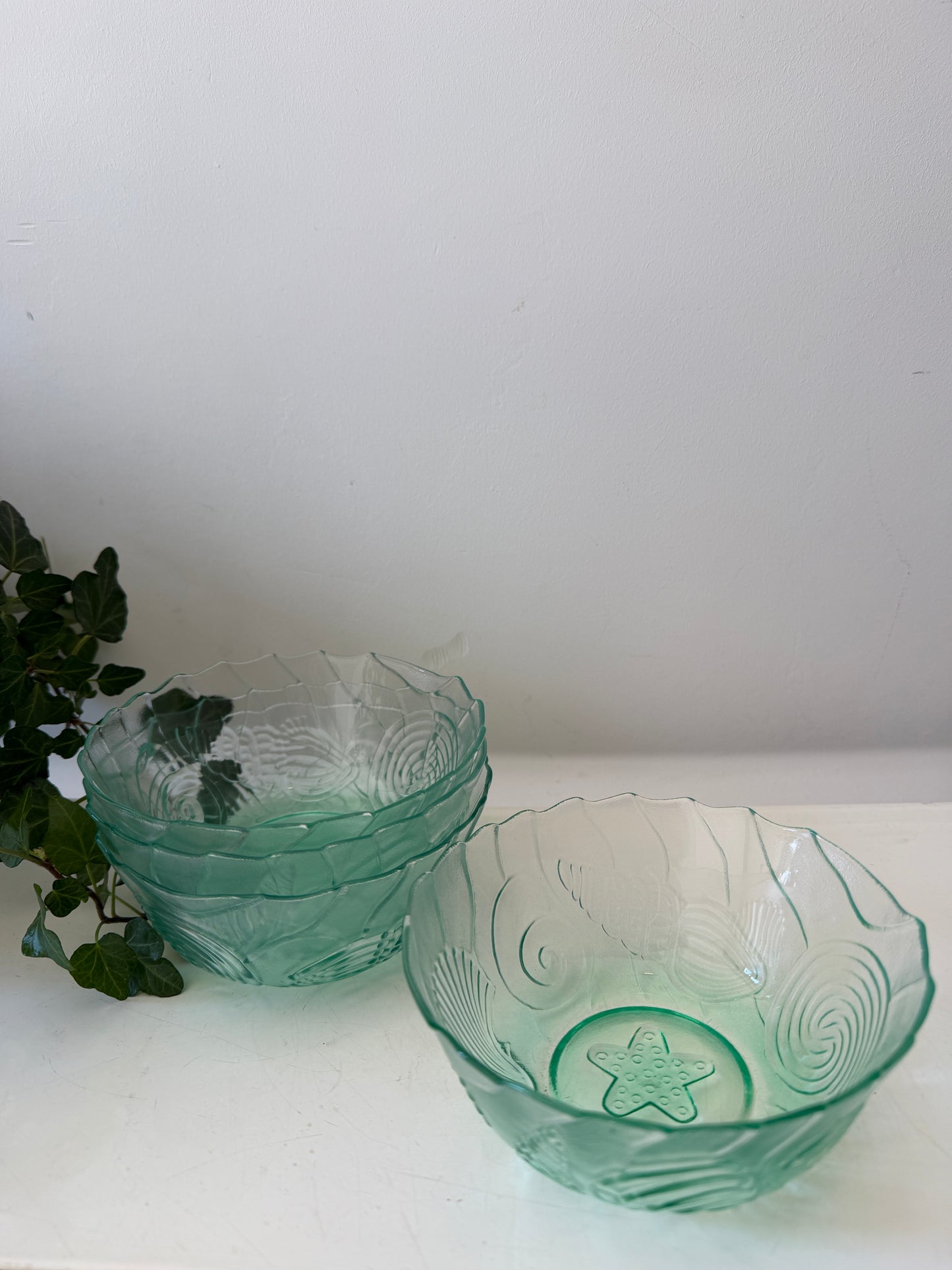 Set van 4 schaaltjes groen glas
