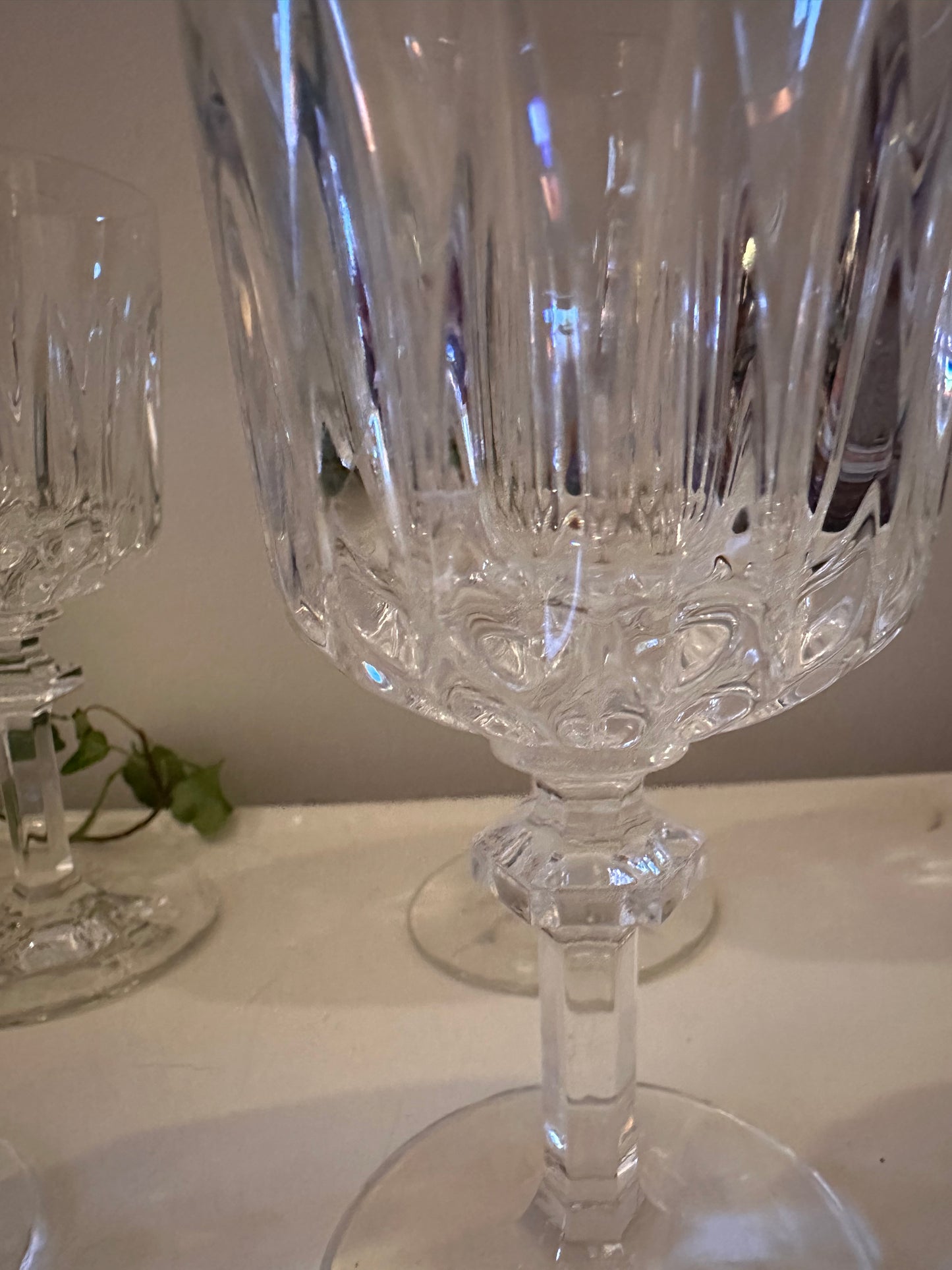 Set van 4 kristallen wijnglazen