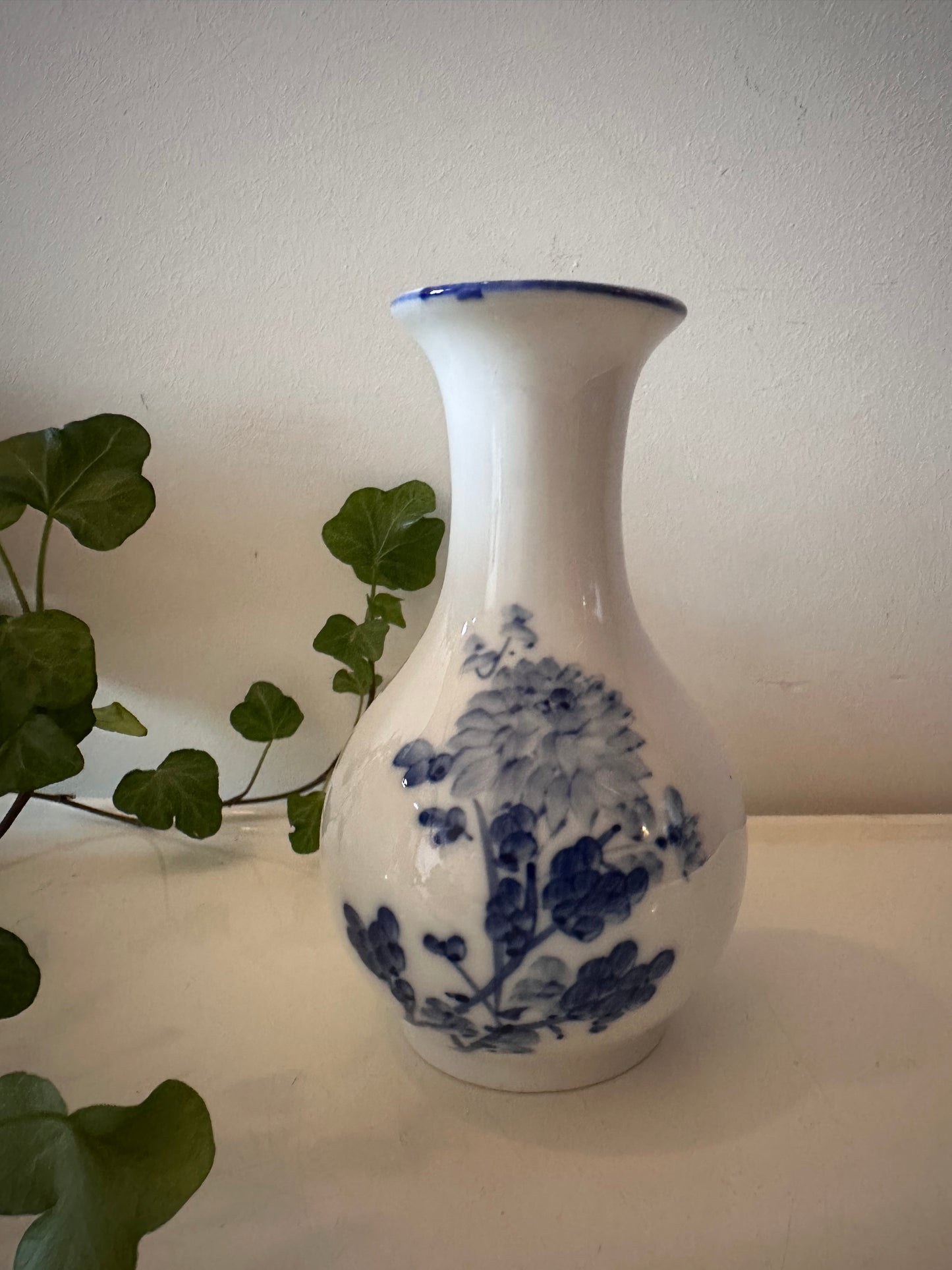 Porseleinen Delfts blauw vaasje vintage