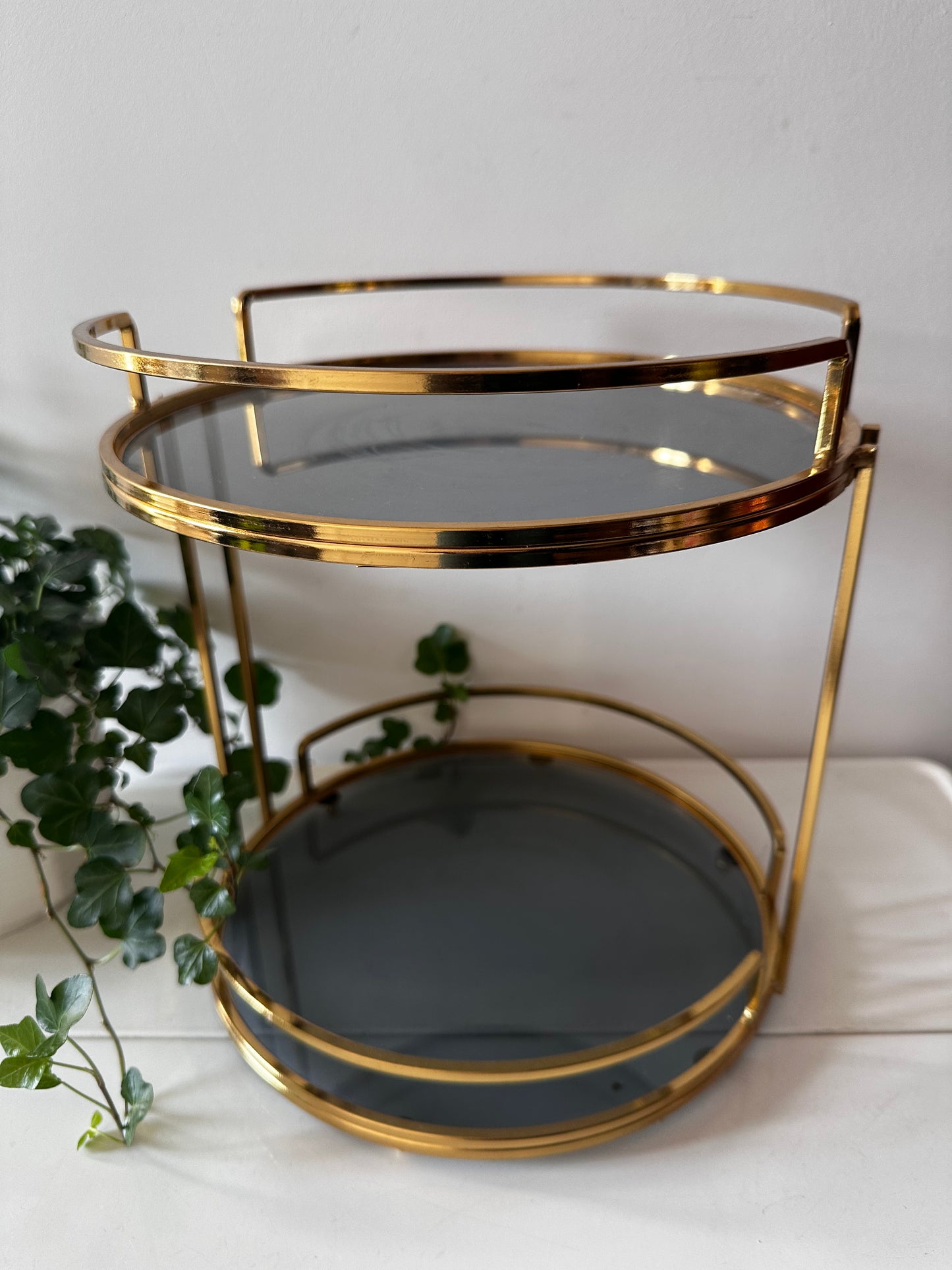 Messing met rookglas etagère