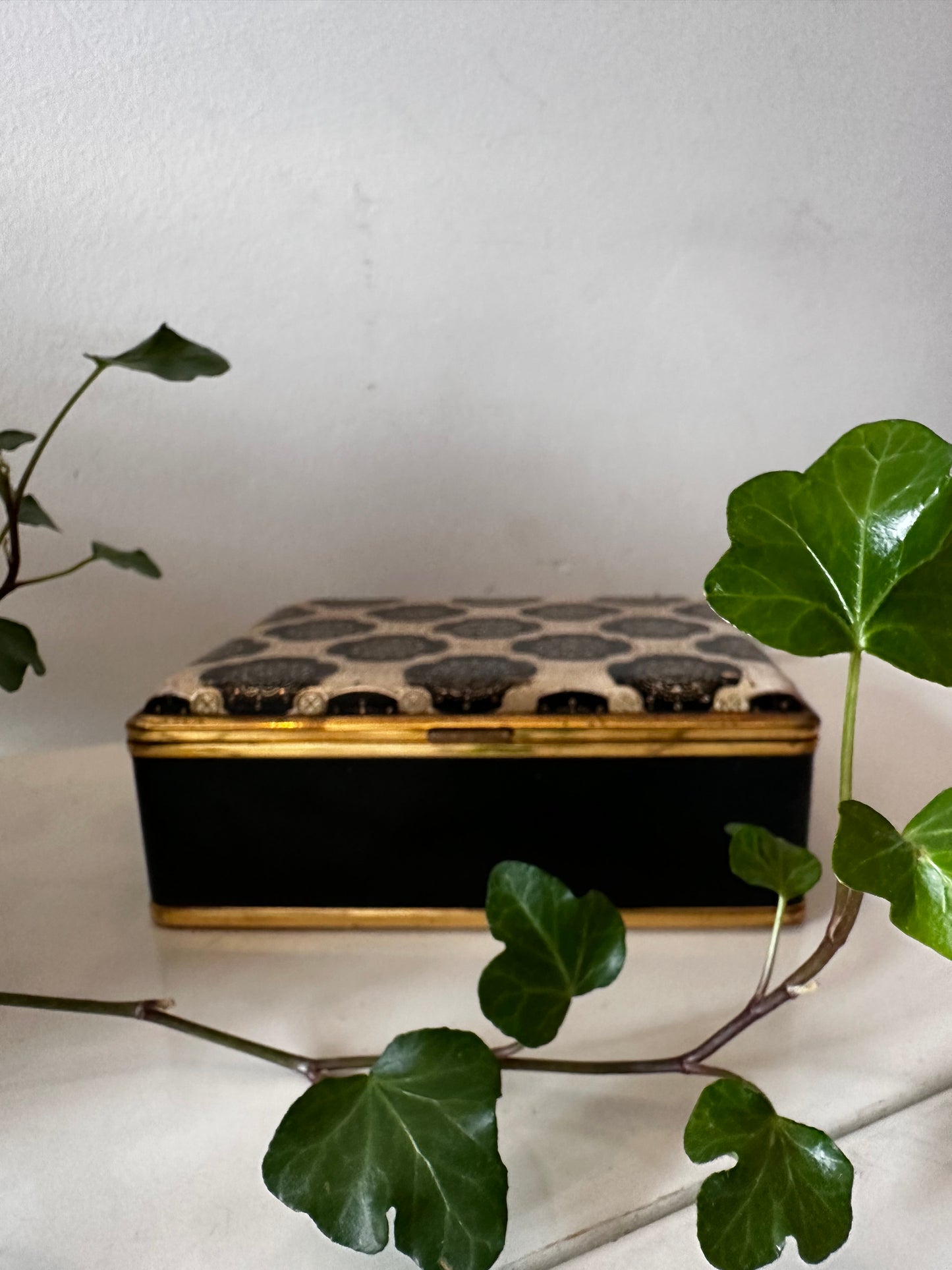 Vintage art deco stijl bewaardoosje