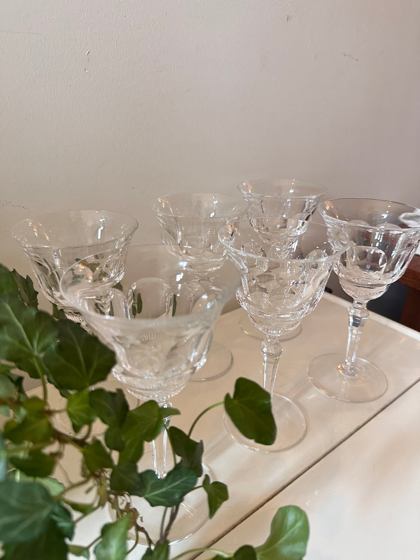 Set van 6 kristallen wijnglazen