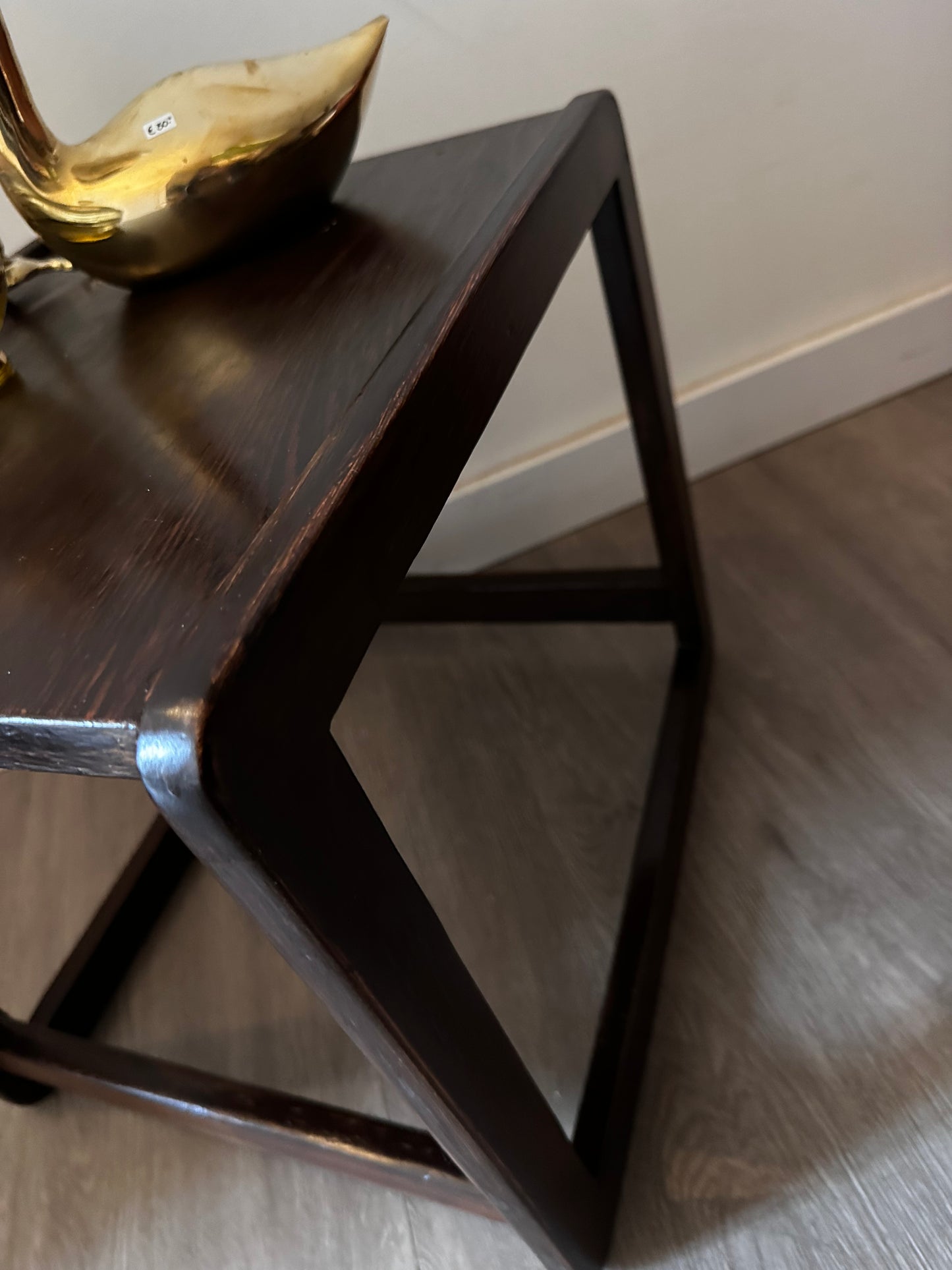 Deens design bijzettafeltje