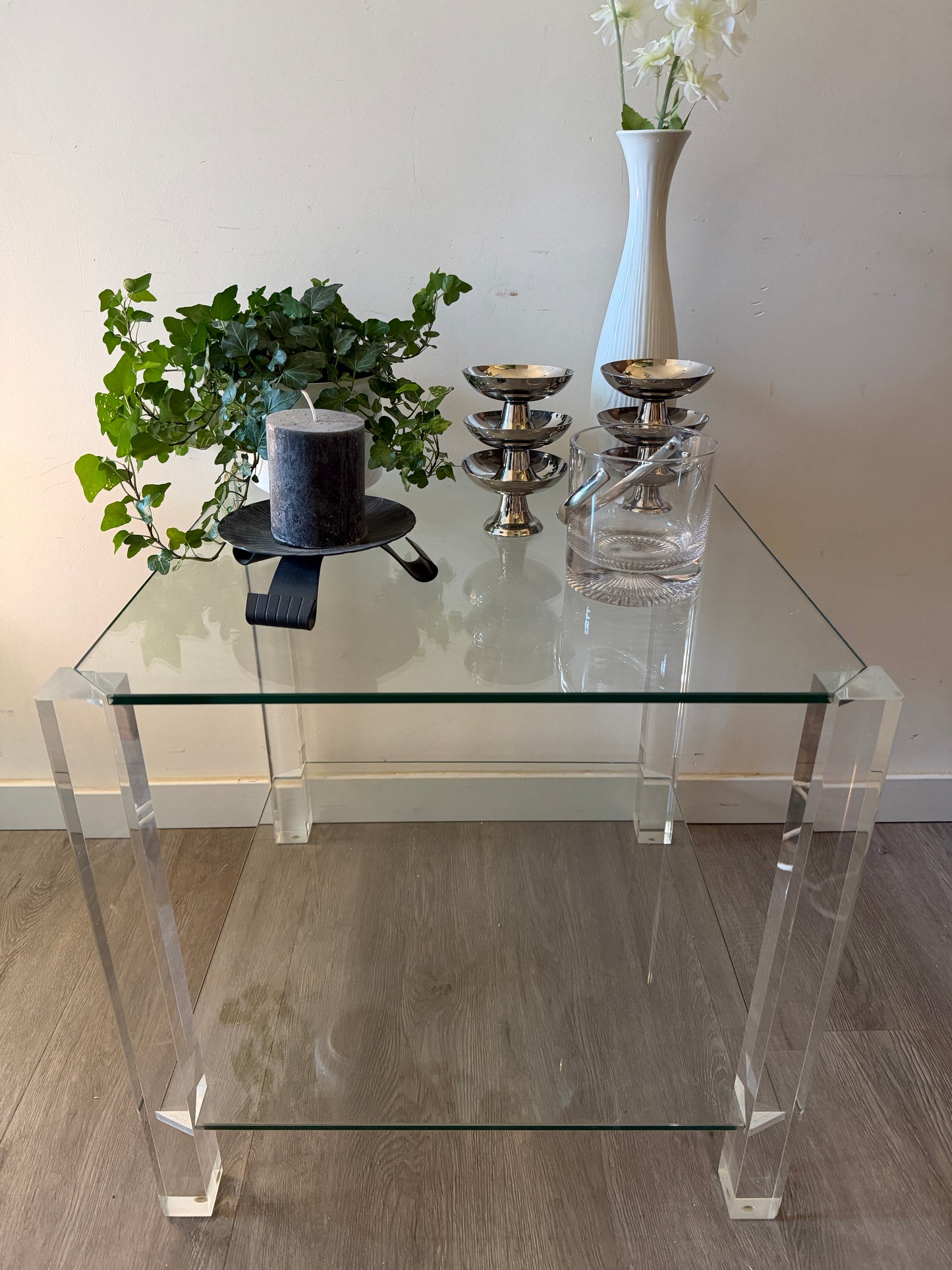 Lucite bijzettafel