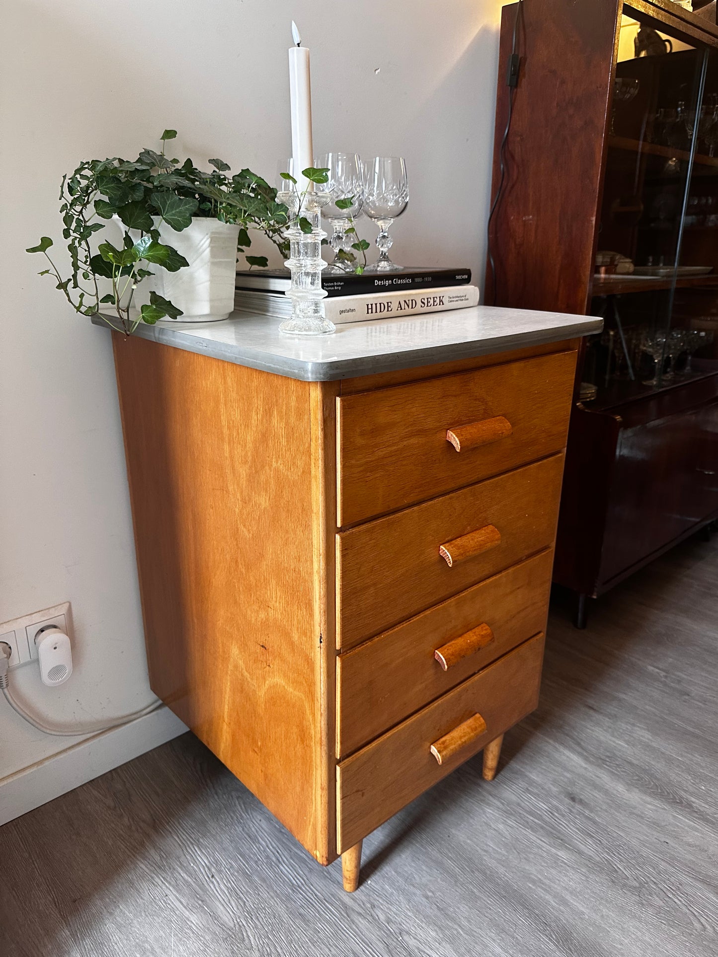 Mid Century ladekastje