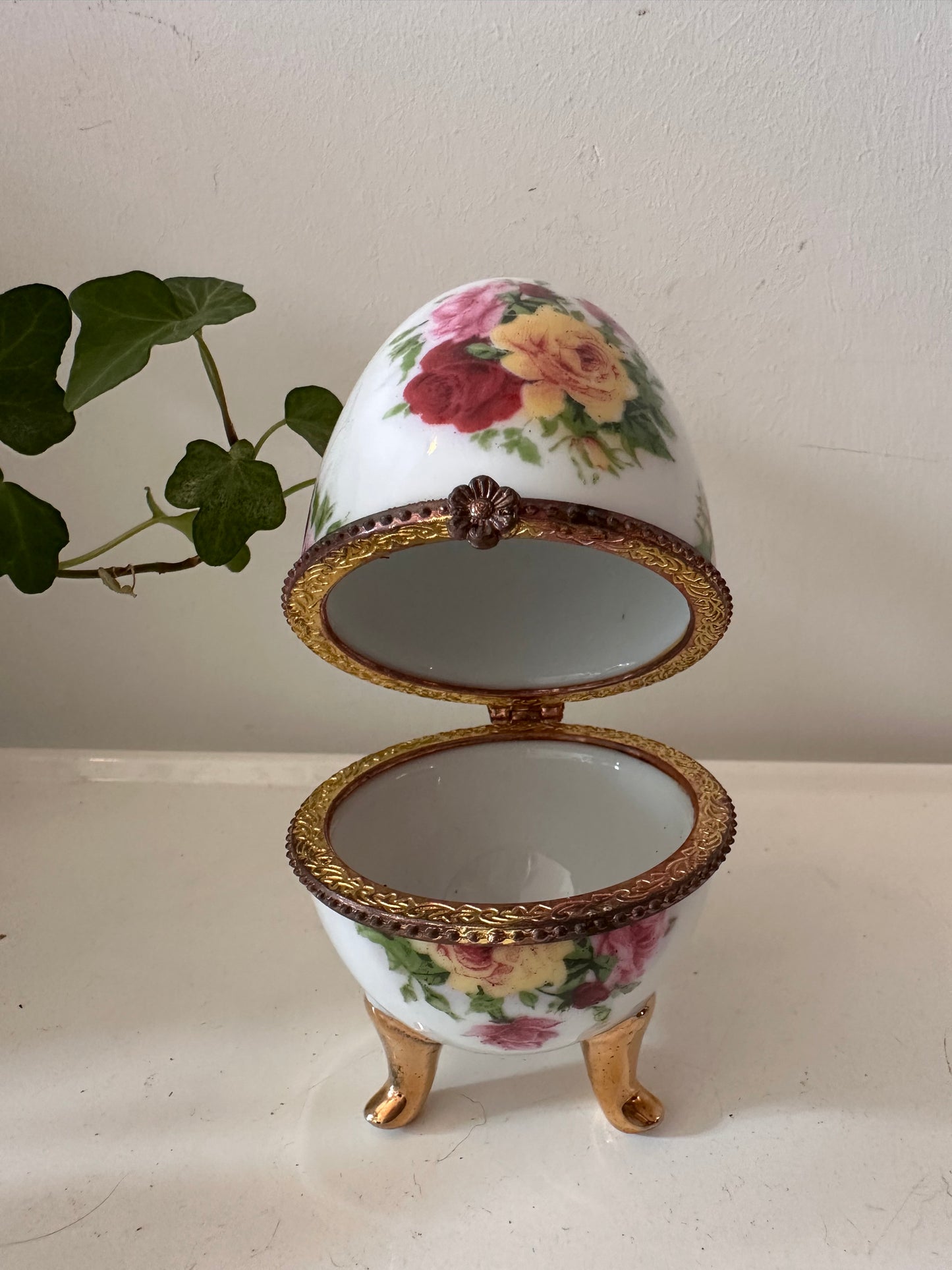 Porseleinen sieradendoosje