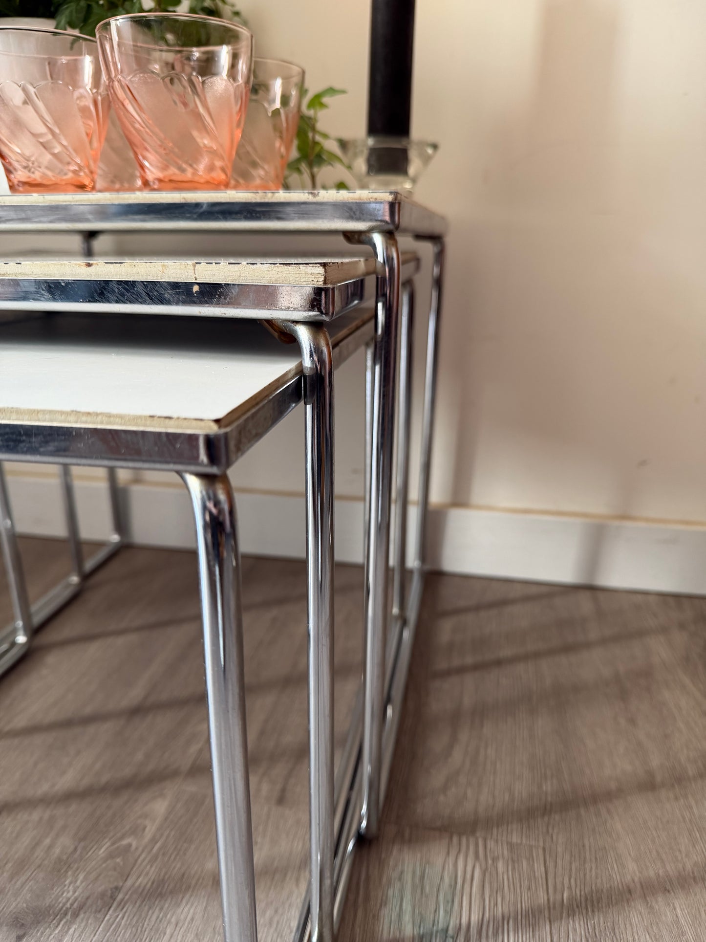 Mimi set Nestingtables chroom wit blad mid century
