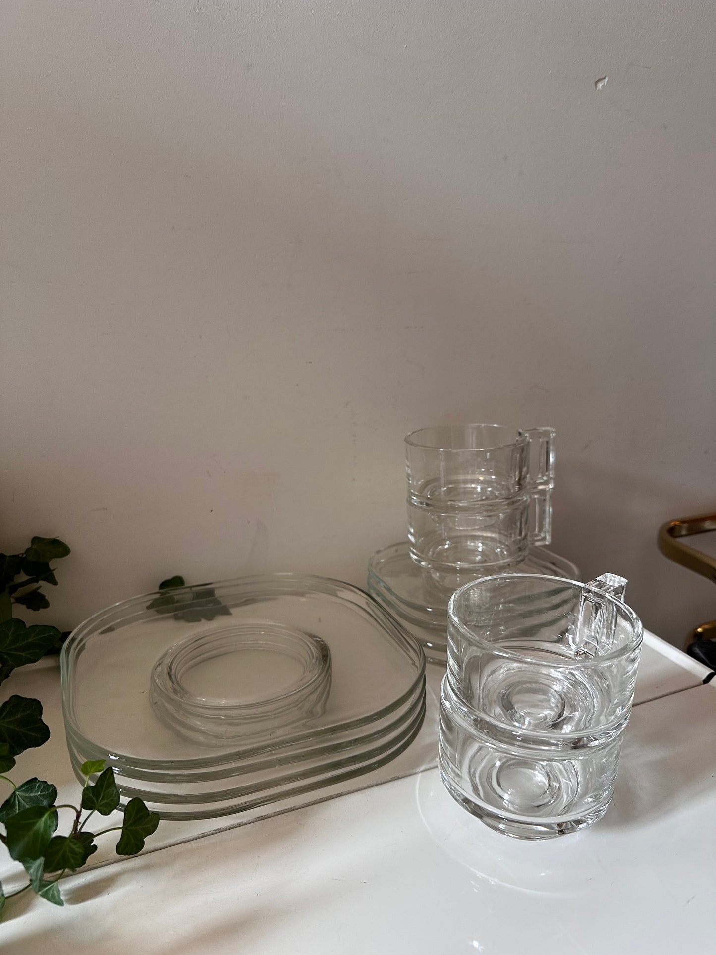 Italiaans design ontbijt set 4 borden en 4 kop en schotels