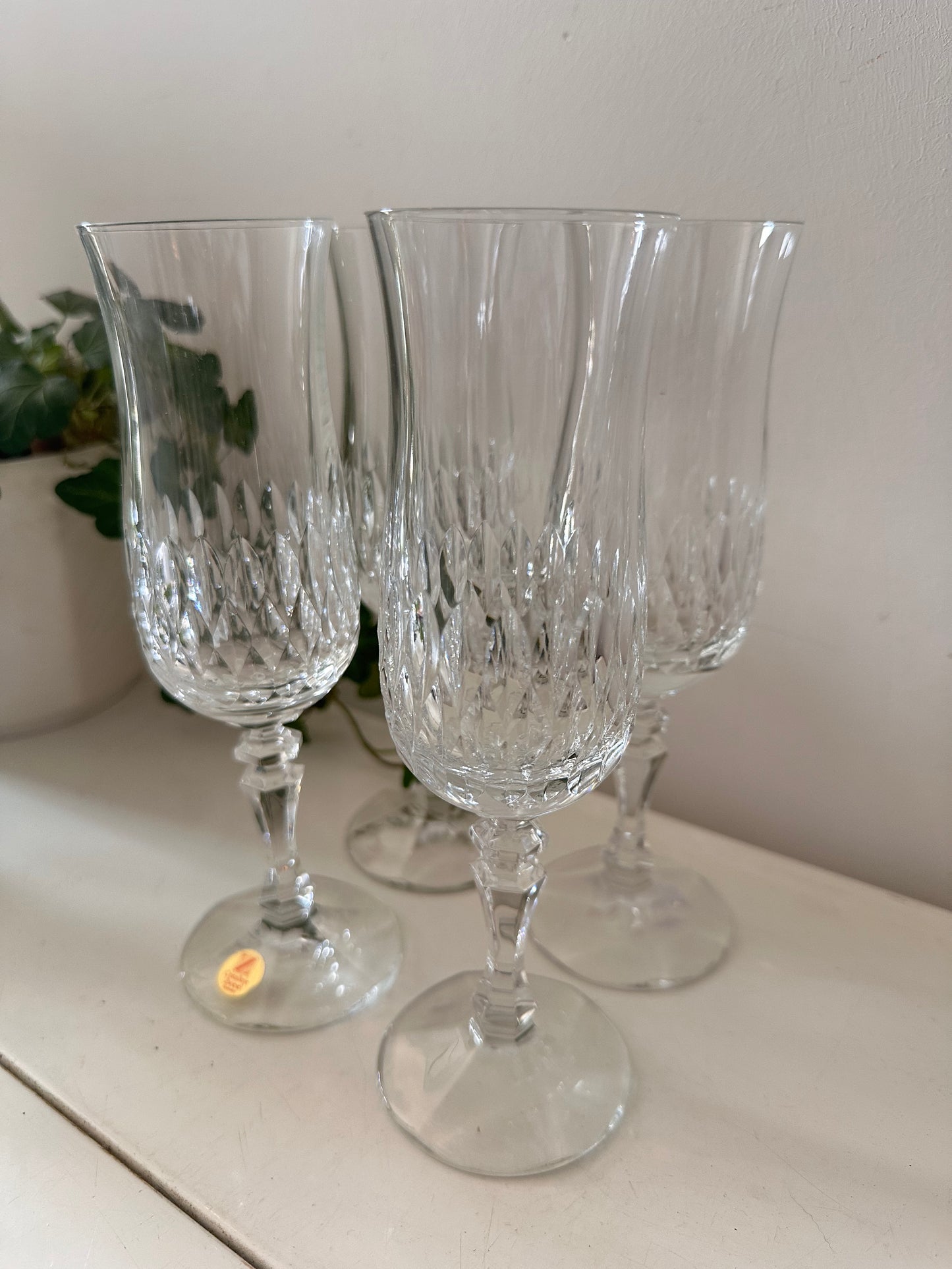 Set van 4 zwaar kristallen flutes