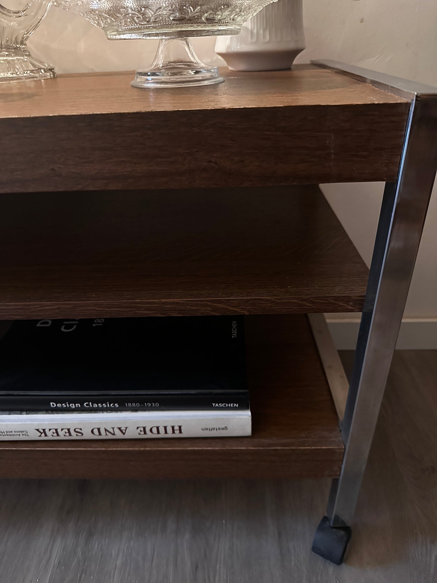 Jaren 70 vintage bijzettafel serveerwagen